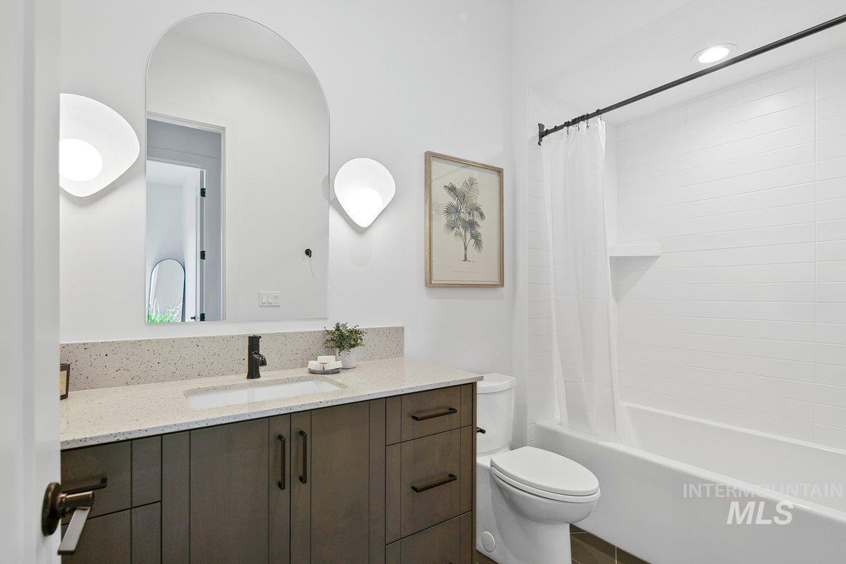 3527 W Cardon St., Eagle, Idaho 83616, 4 Bedrooms, 3.5 Bathrooms, Residential For Sale, Price $1,114,000,MLS 98962744