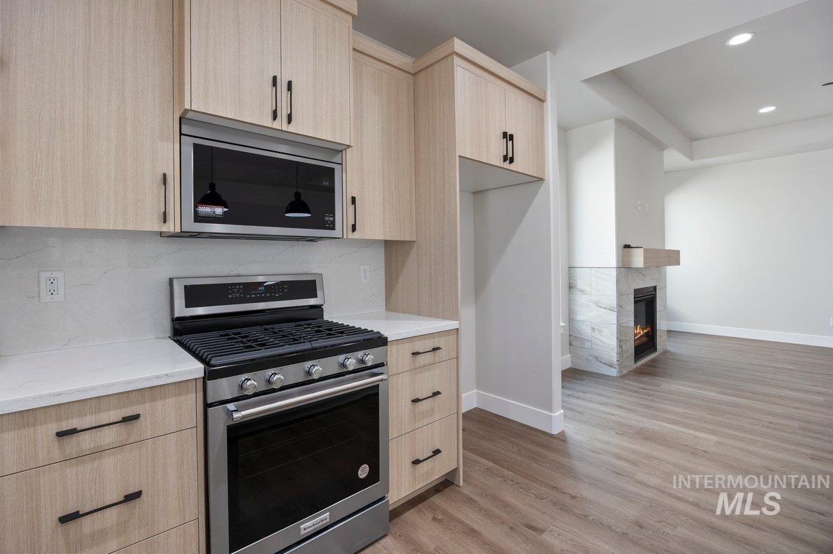 523 Canyon Falls Dr., Twin Falls, Idaho 83301, 3 Bedrooms, 2.5 Bathrooms, Residential For Sale, Price $545,000, 98962761