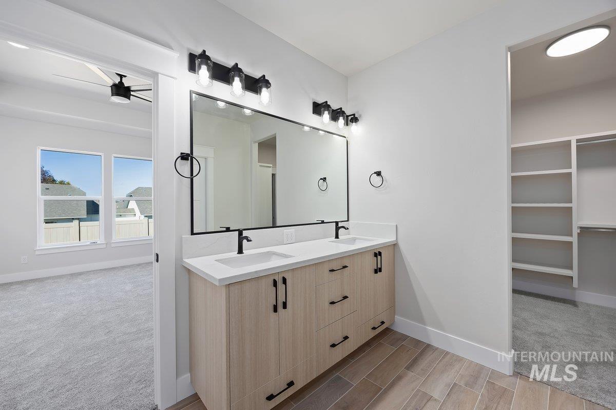 523 Canyon Falls Dr., Twin Falls, Idaho 83301, 3 Bedrooms, 2.5 Bathrooms, Residential For Sale, Price $545,000, 98962761