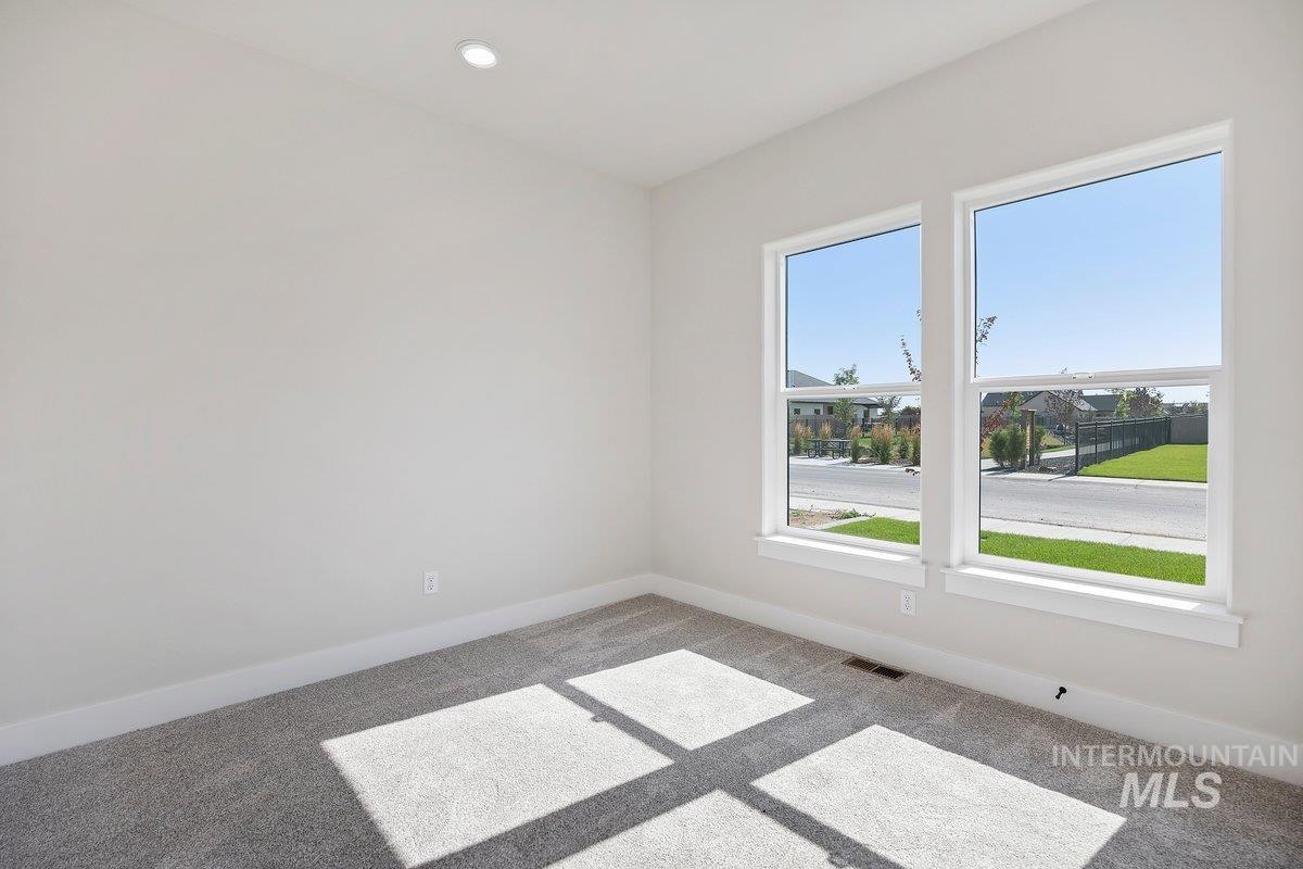 523 Canyon Falls Dr., Twin Falls, Idaho 83301, 3 Bedrooms, 2.5 Bathrooms, Residential For Sale, Price $545,000, 98962761