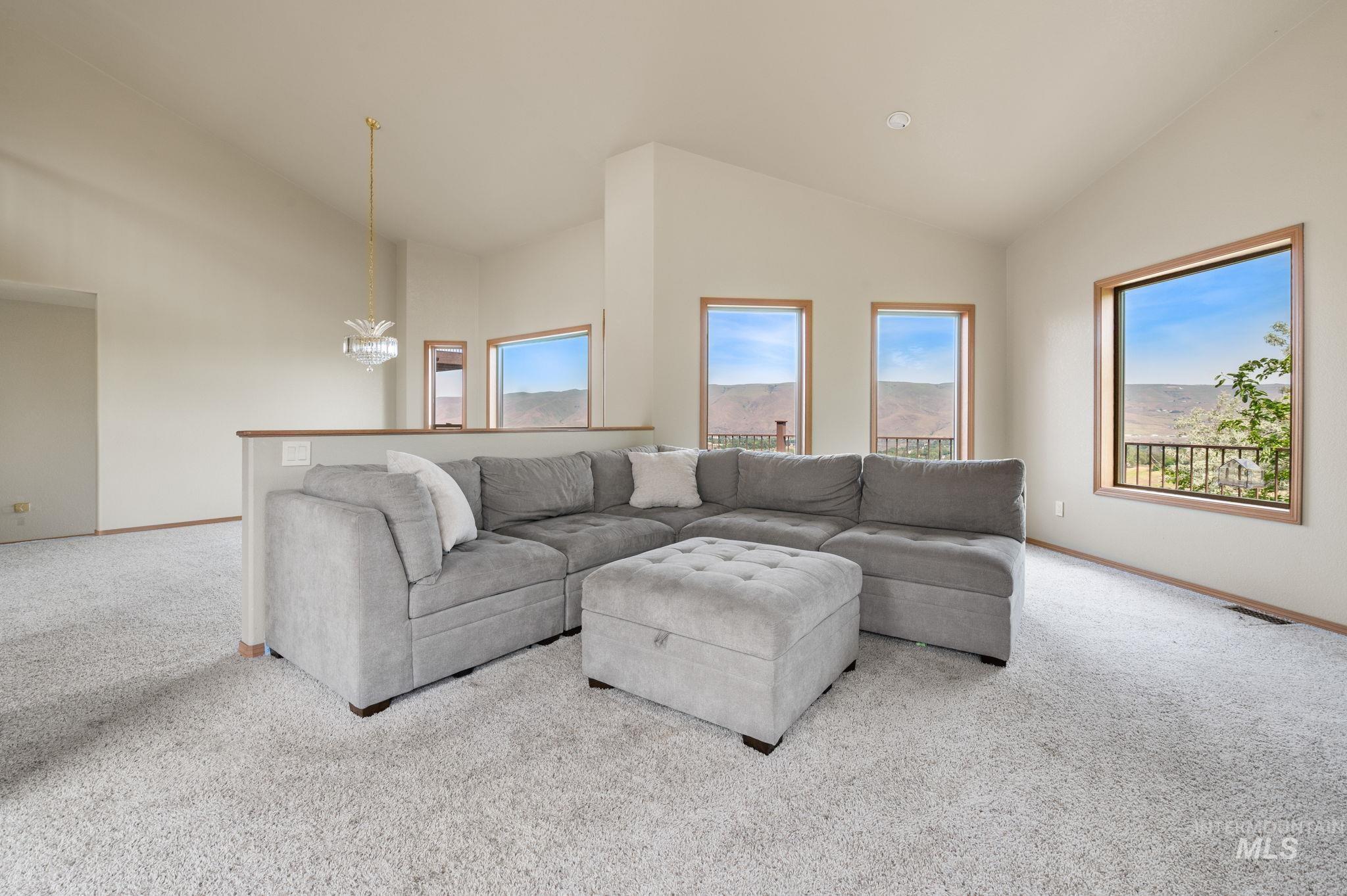 511 Crestline Circle Crt, Lewiston, Idaho 83501, 4 Bedrooms, 3.5 Bathrooms, Residential For Sale, Price $655,000,MLS 98962777