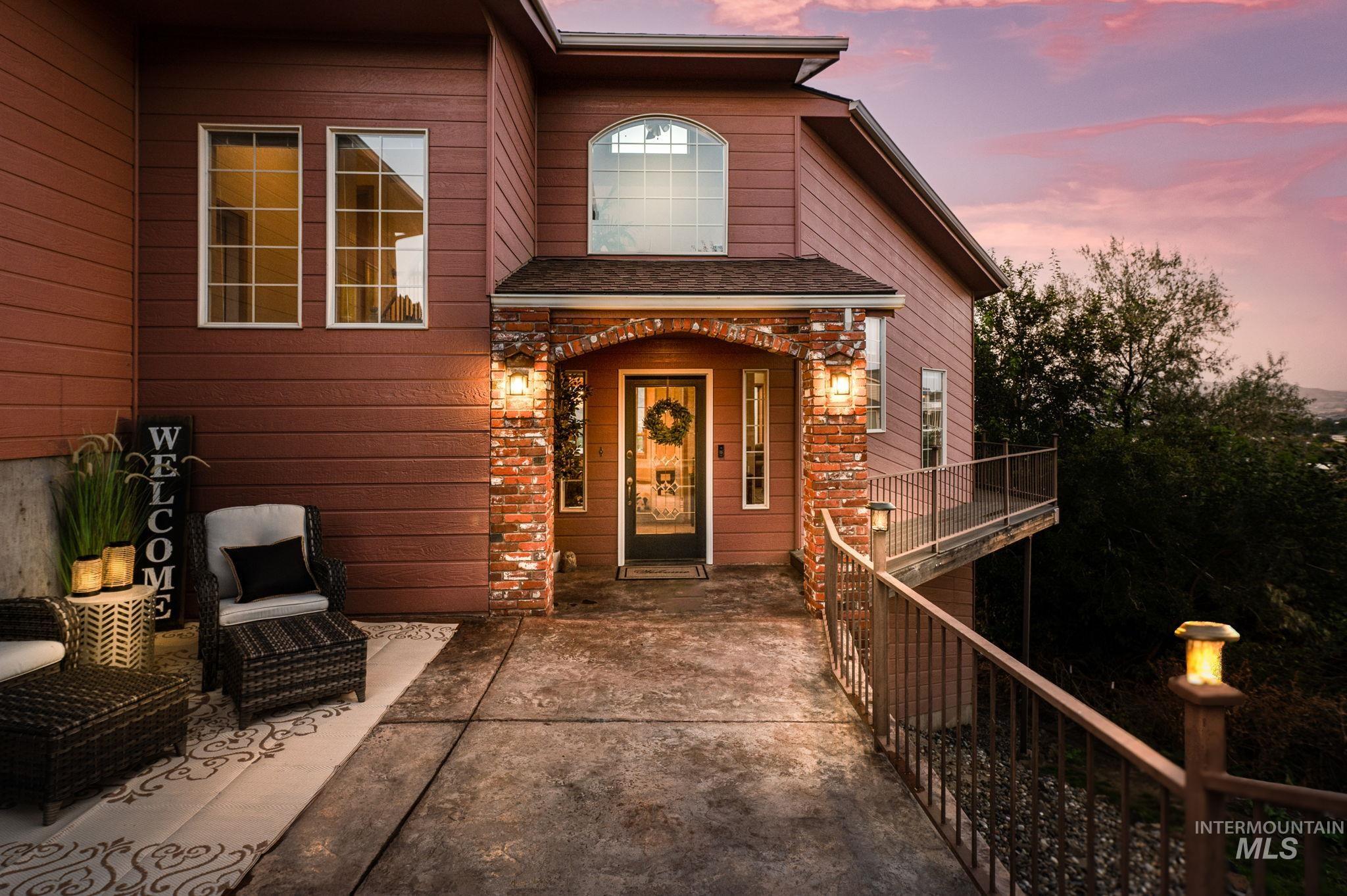 511 Crestline Circle Crt, Lewiston, Idaho 83501, 4 Bedrooms, 3.5 Bathrooms, Residential For Sale, Price $655,000,MLS 98962777