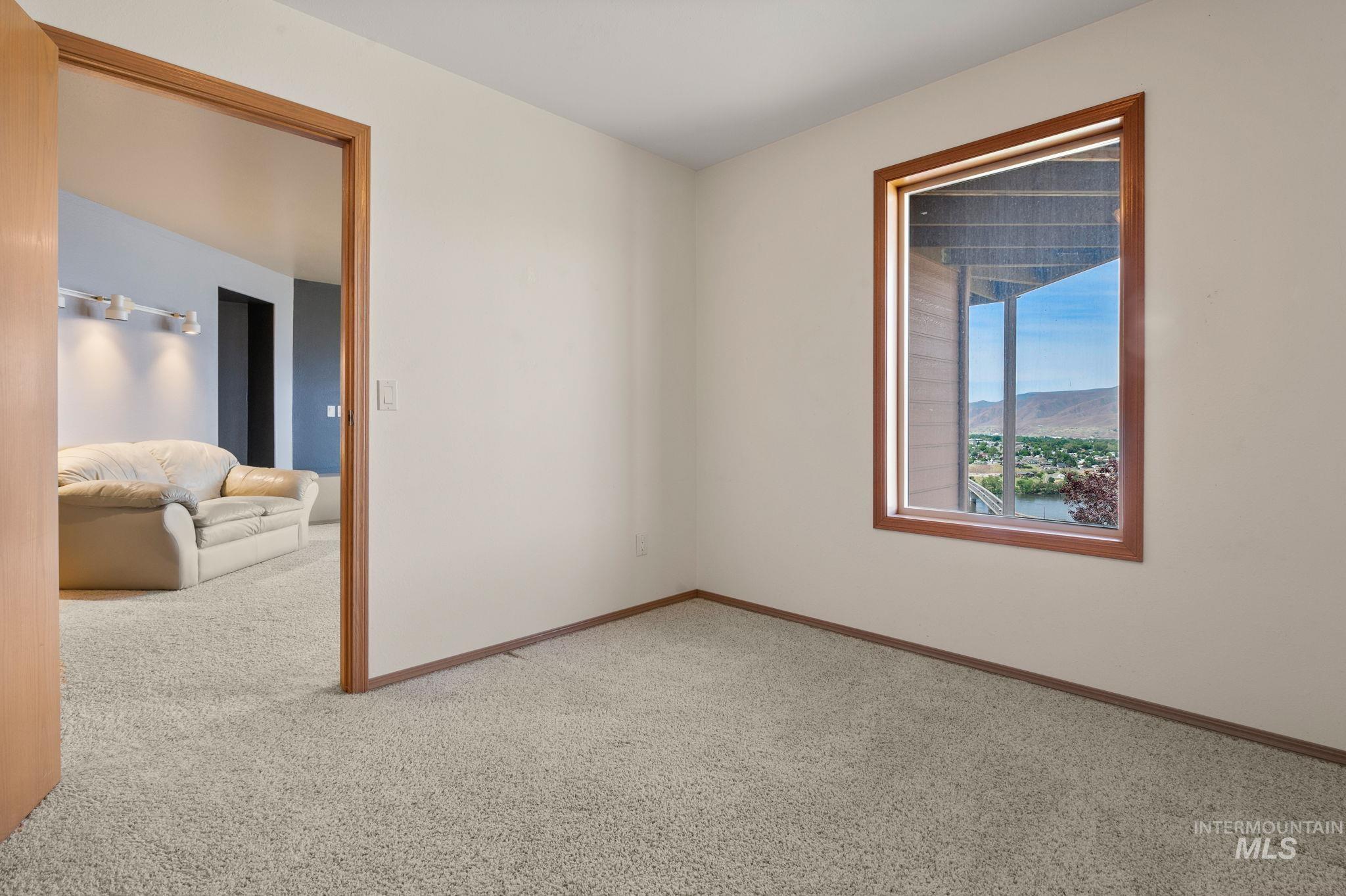 511 Crestline Circle Crt, Lewiston, Idaho 83501, 4 Bedrooms, 3.5 Bathrooms, Residential For Sale, Price $655,000,MLS 98962777