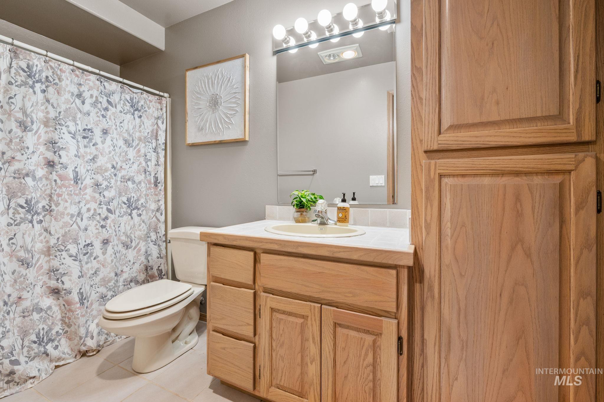 511 Crestline Circle Crt, Lewiston, Idaho 83501, 4 Bedrooms, 3.5 Bathrooms, Residential For Sale, Price $655,000,MLS 98962777