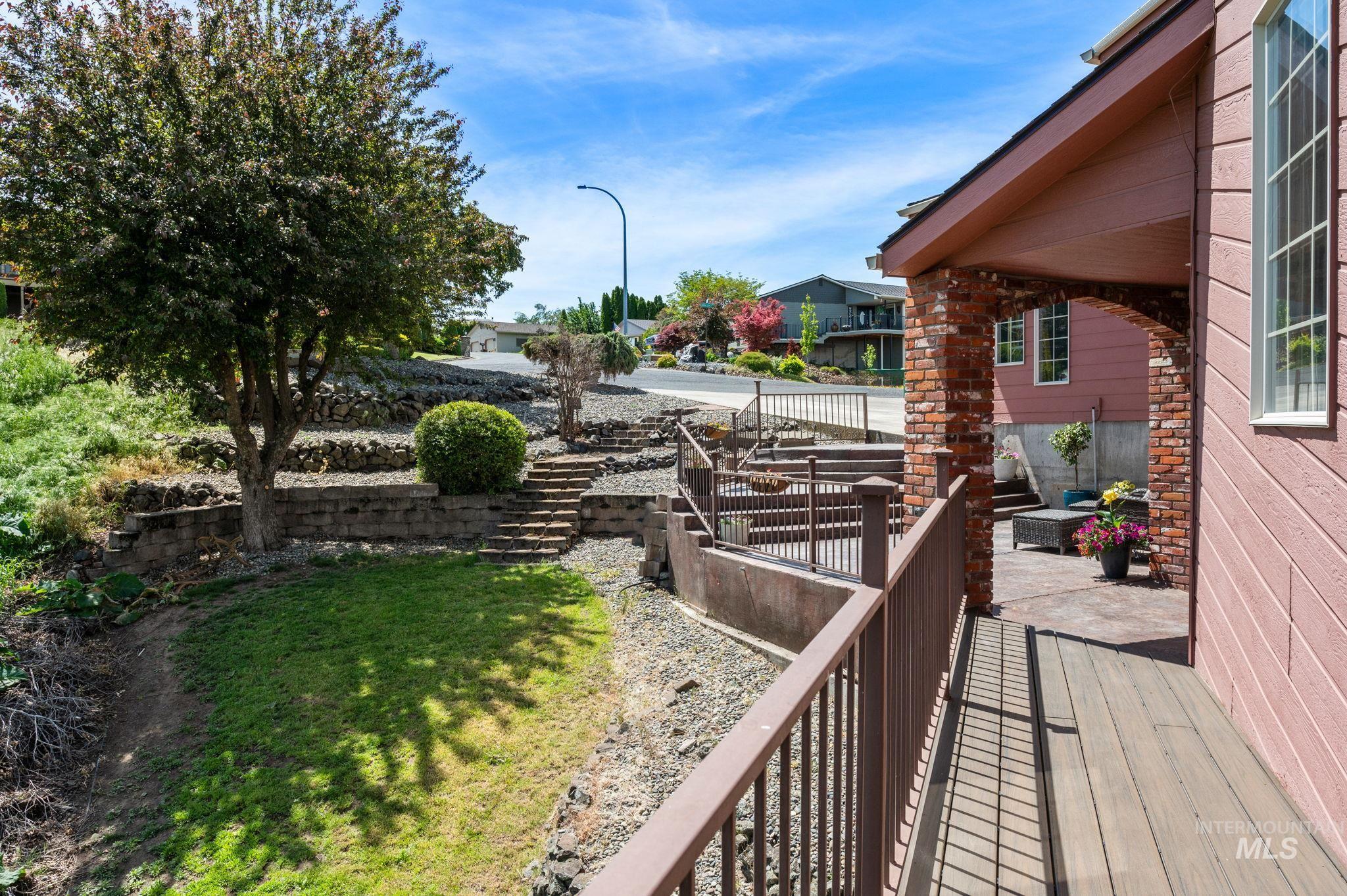 511 Crestline Circle Crt, Lewiston, Idaho 83501, 4 Bedrooms, 3.5 Bathrooms, Residential For Sale, Price $655,000,MLS 98962777