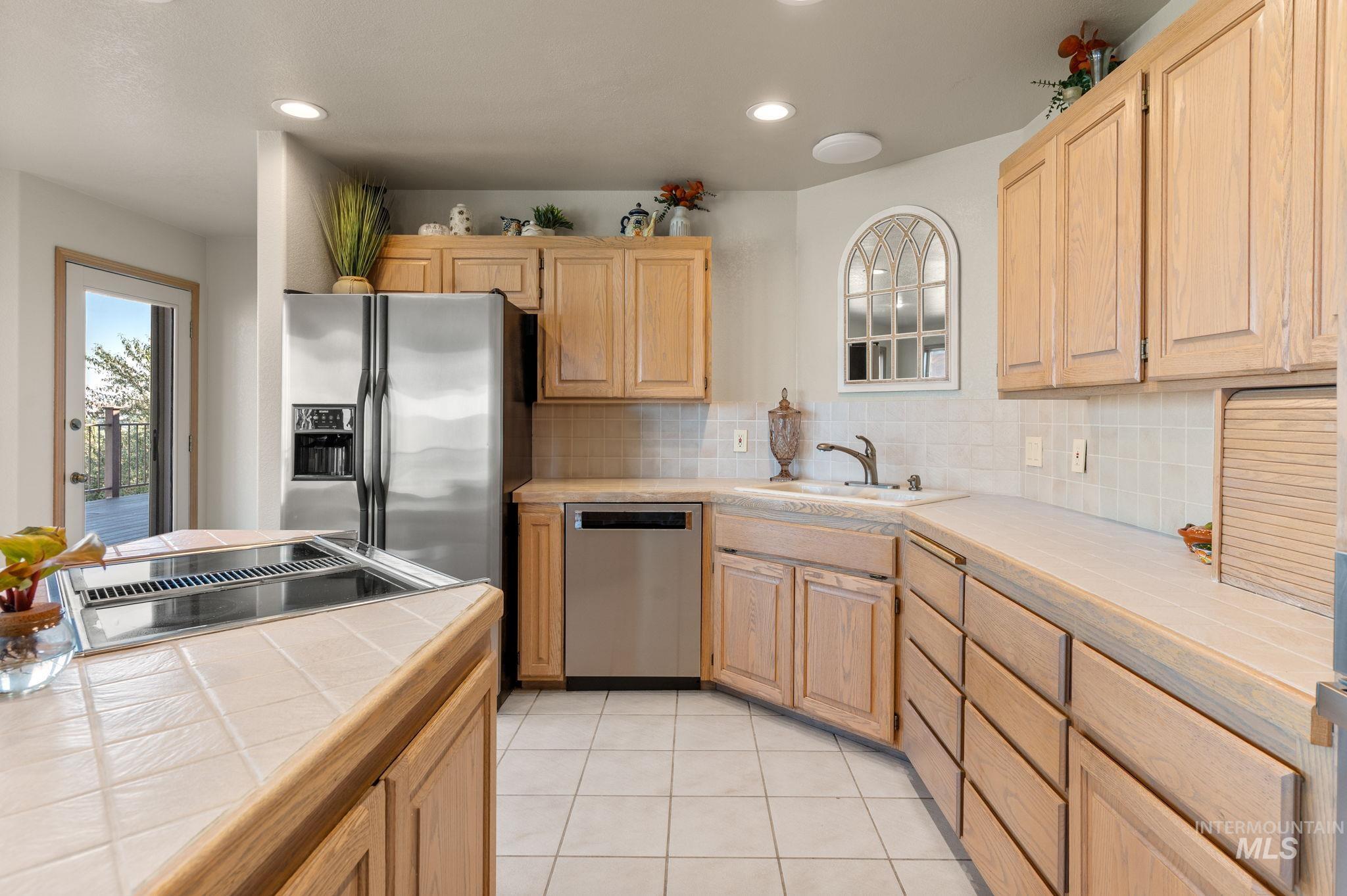 511 Crestline Circle Crt, Lewiston, Idaho 83501, 4 Bedrooms, 3.5 Bathrooms, Residential For Sale, Price $655,000,MLS 98962777