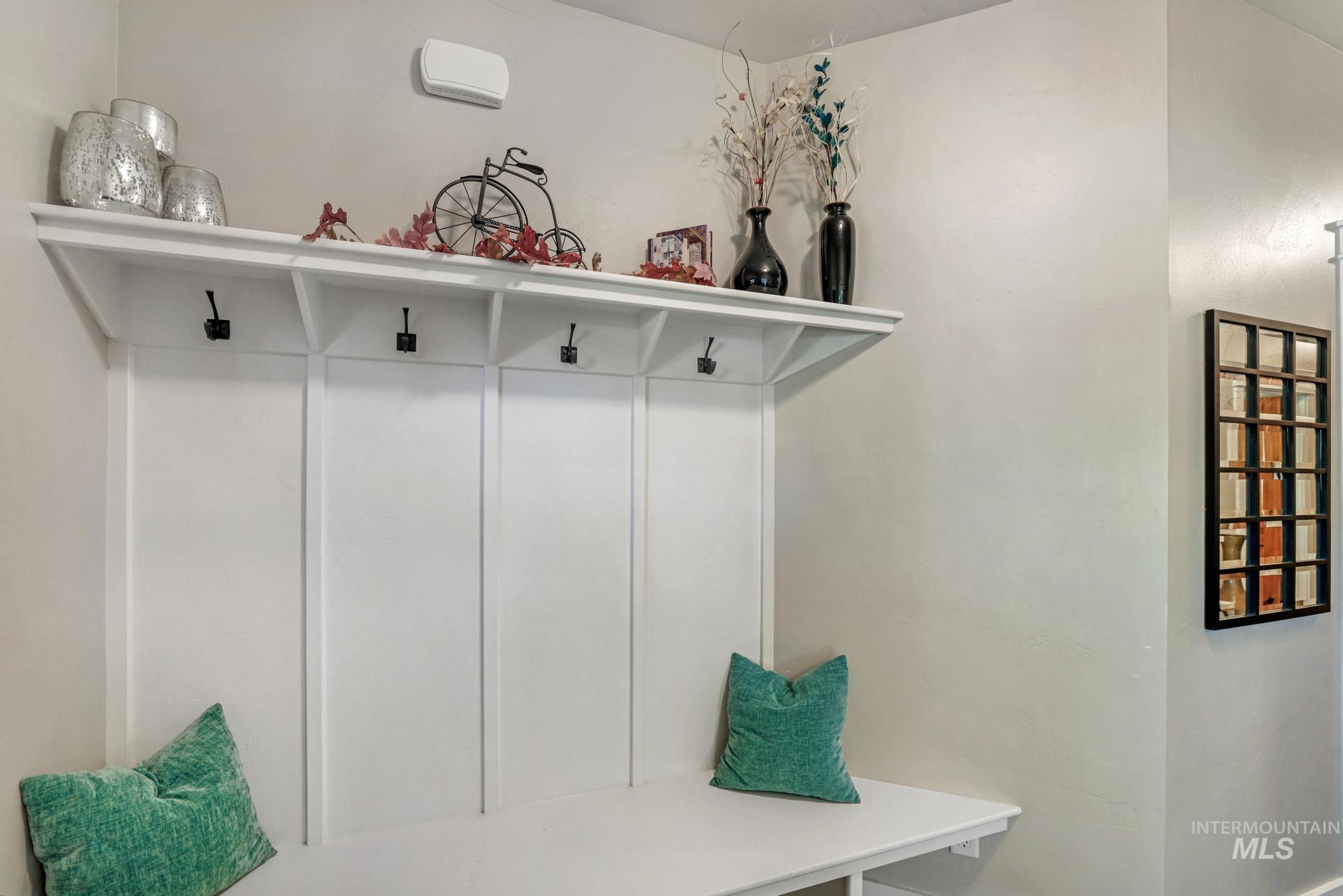 2043 Prospector Way, Twin Falls, Idaho 83301, 4 Bedrooms, 2 Bathrooms, Residential For Sale, Price $580,000,MLS 98962783