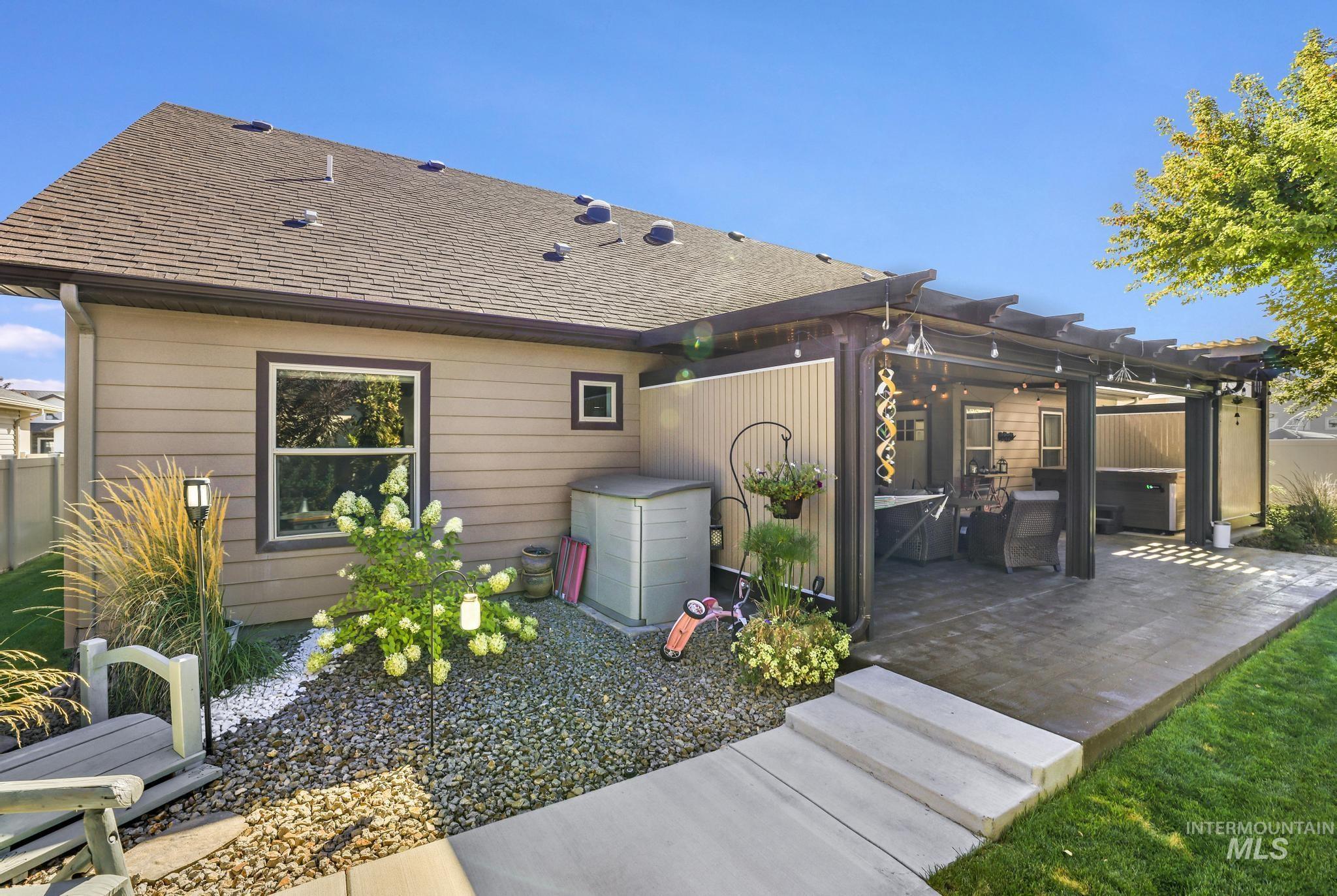 2043 Prospector Way, Twin Falls, Idaho 83301, 4 Bedrooms, 2 Bathrooms, Residential For Sale, Price $580,000,MLS 98962783