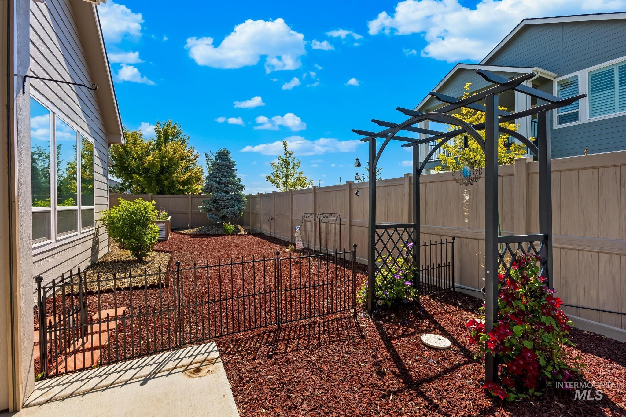 2843 E Murchison St, Meridian, Idaho 83642-5277, 4 Bedrooms, 2.5 Bathrooms, Residential For Sale, Price $845,000,MLS 98962860