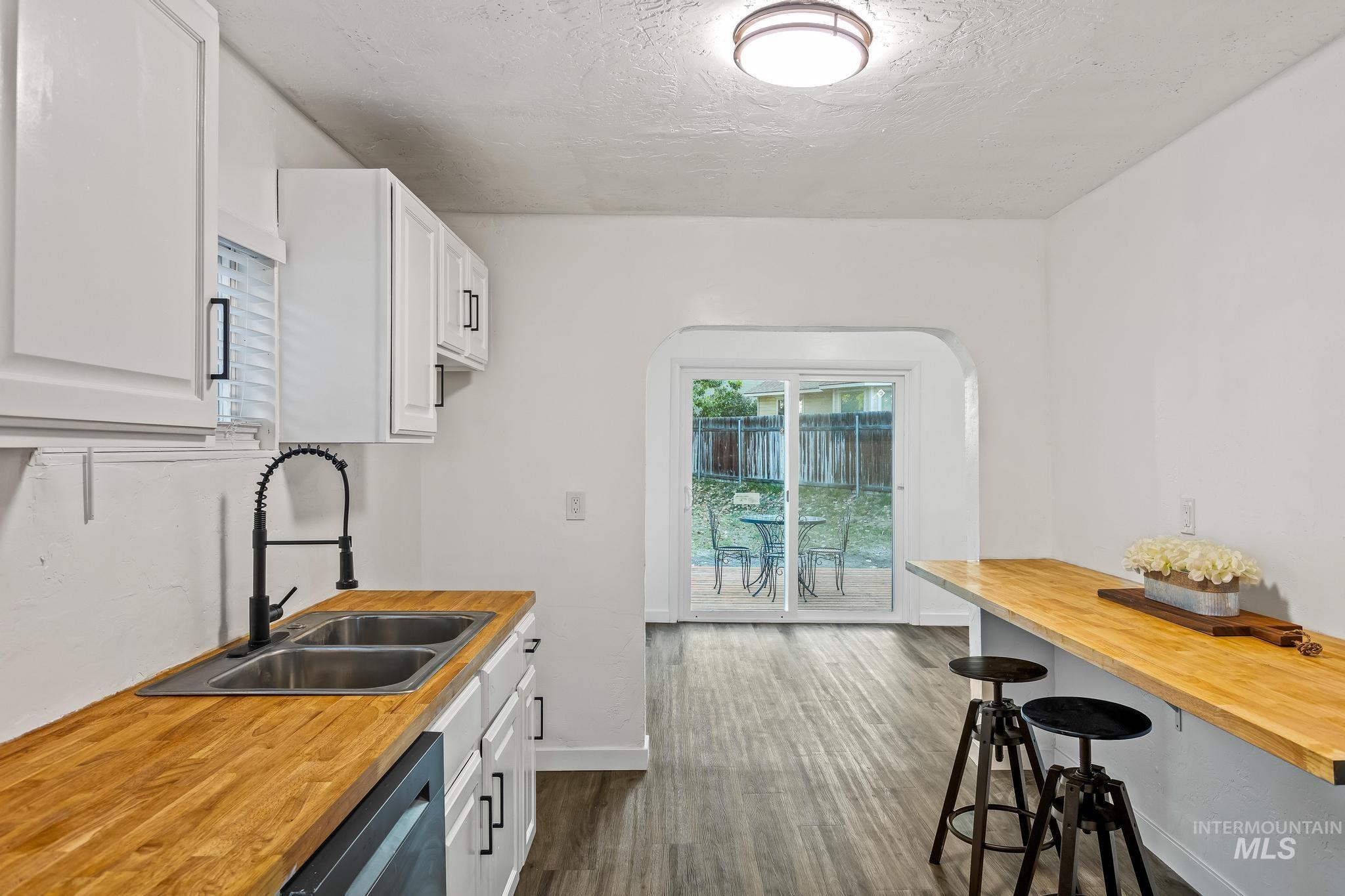 729 S Mill Rd, Emmett, Idaho 83617, 2 Bedrooms, 1 Bathroom, Residential For Sale, Price $285,000,MLS 98962889