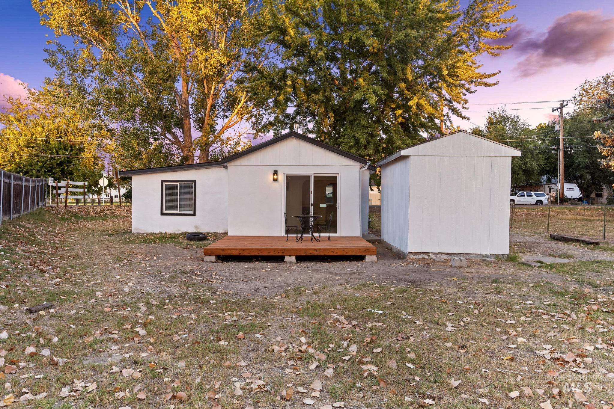 729 S Mill Rd, Emmett, Idaho 83617, 2 Bedrooms, 1 Bathroom, Residential For Sale, Price $285,000,MLS 98962889