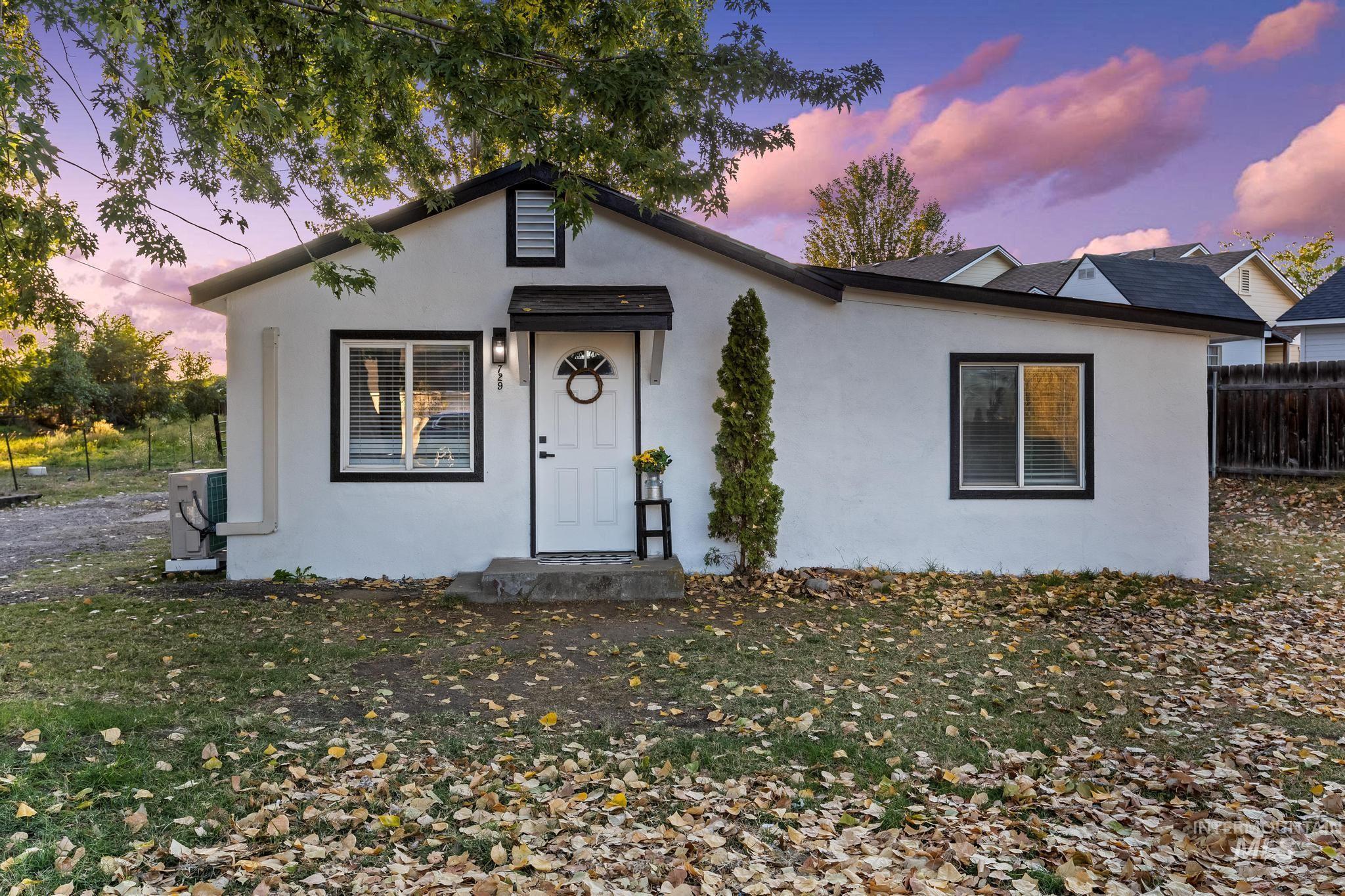 729 S Mill Rd, Emmett, Idaho 83617, 2 Bedrooms, 1 Bathroom, Residential For Sale, Price $285,000,MLS 98962889