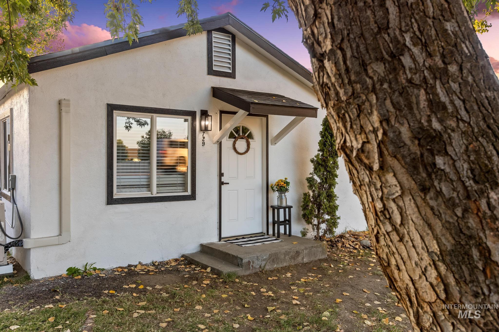 729 S Mill Rd, Emmett, Idaho 83617, 2 Bedrooms, 1 Bathroom, Residential For Sale, Price $285,000,MLS 98962889