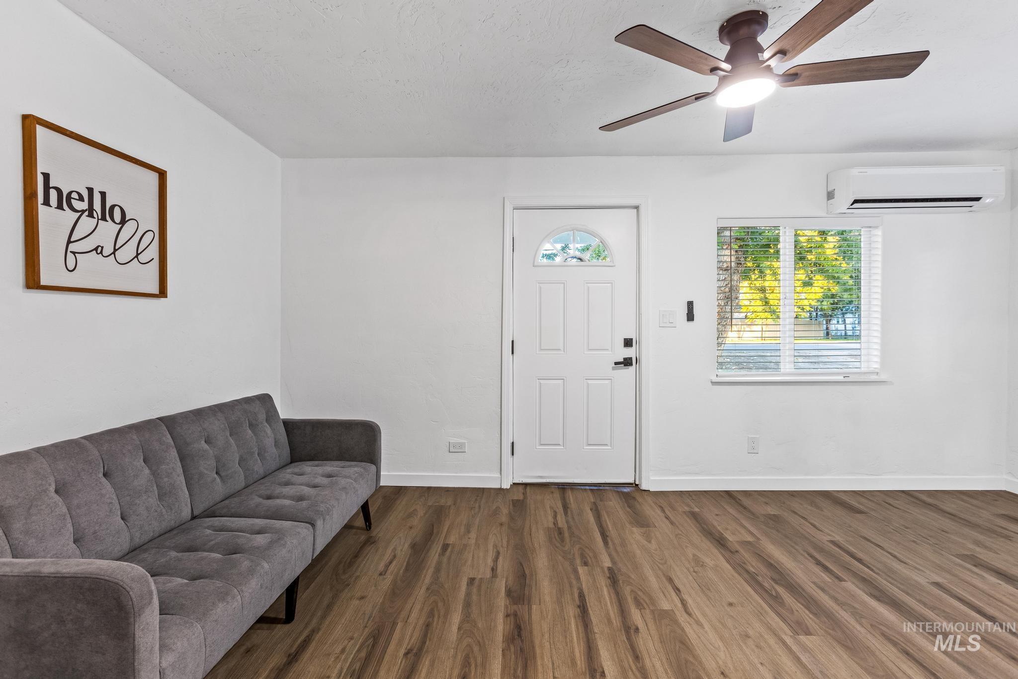 729 S Mill Rd, Emmett, Idaho 83617, 2 Bedrooms, 1 Bathroom, Residential For Sale, Price $285,000,MLS 98962889