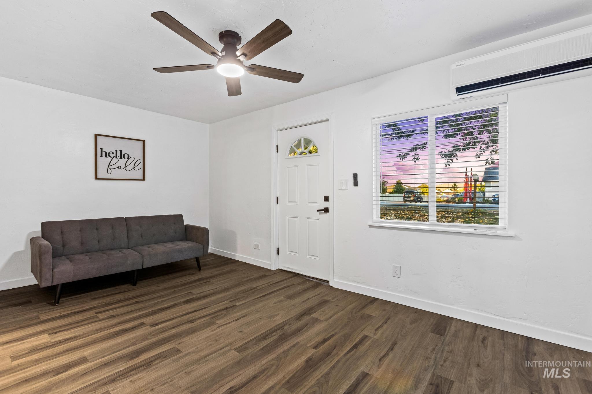 729 S Mill Rd, Emmett, Idaho 83617, 2 Bedrooms, 1 Bathroom, Residential For Sale, Price $285,000,MLS 98962889