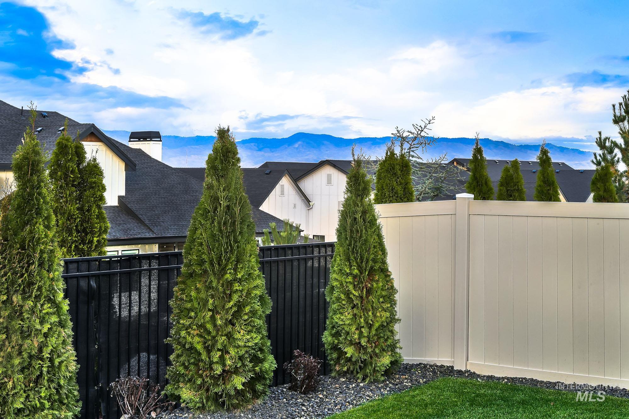 2584 E Galleon Ln, Meridian, Idaho 83642, 3 Bedrooms, 2.5 Bathrooms, Residential For Sale, Price $669,900,MLS 98962905