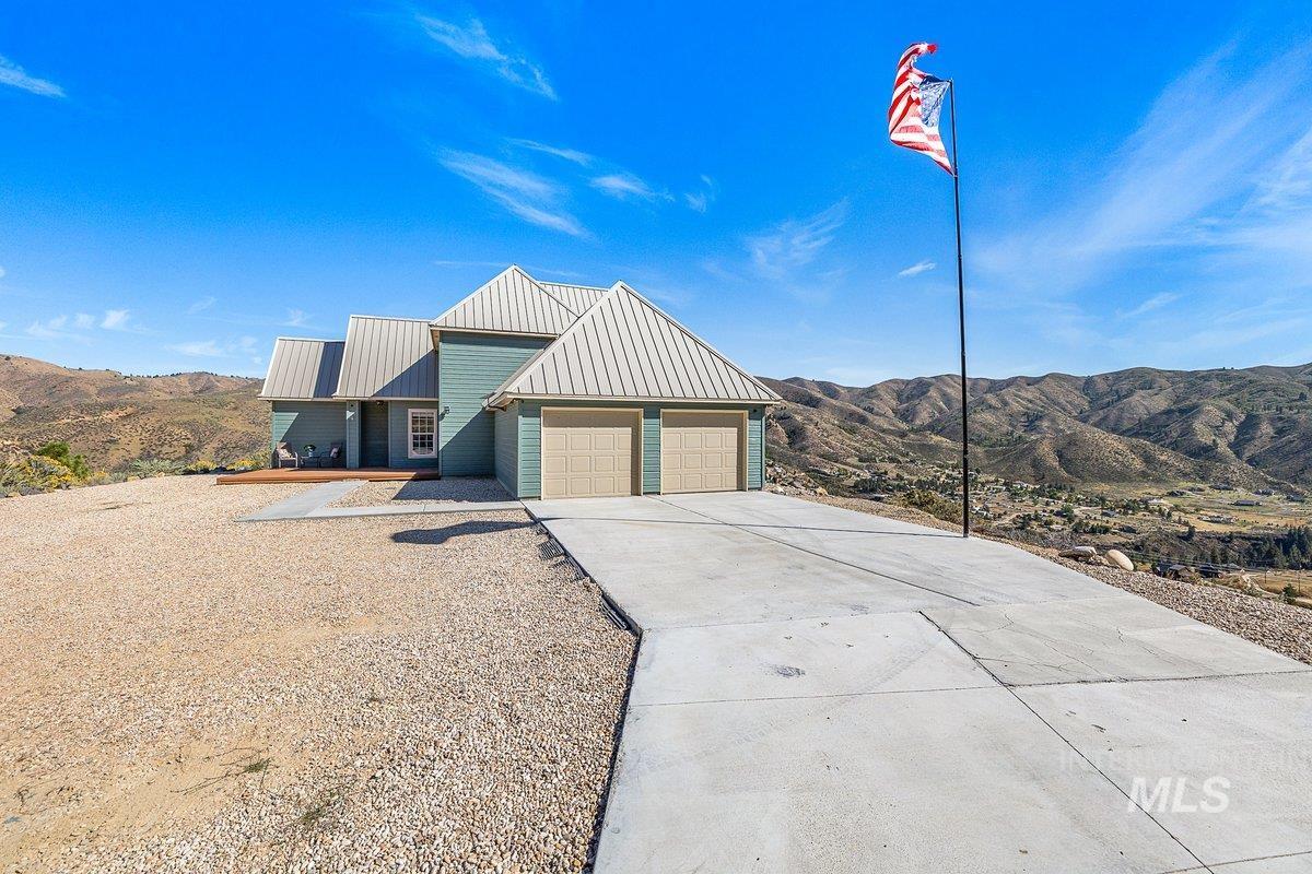 23 Chaparral Road, Boise, Idaho 83716, 3 Bedrooms, 2 Bathrooms, Residential For Sale, Price $599,700,MLS 98962910