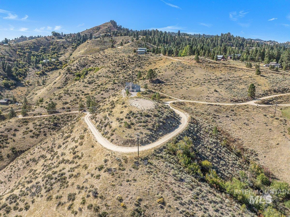 23 Chaparral Road, Boise, Idaho 83716, 3 Bedrooms, 2 Bathrooms, Residential For Sale, Price $599,700,MLS 98962910