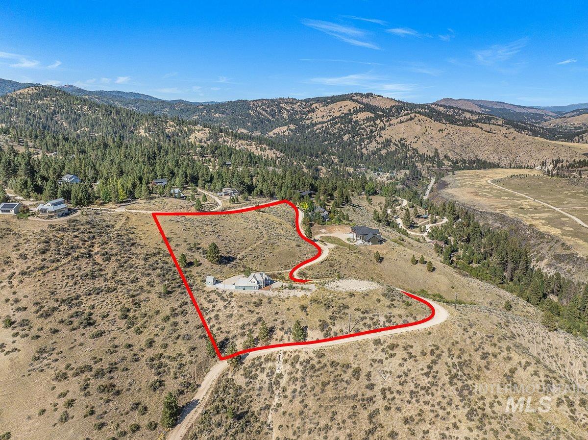 23 Chaparral Road, Boise, Idaho 83716, 3 Bedrooms, 2 Bathrooms, Residential For Sale, Price $599,700,MLS 98962910