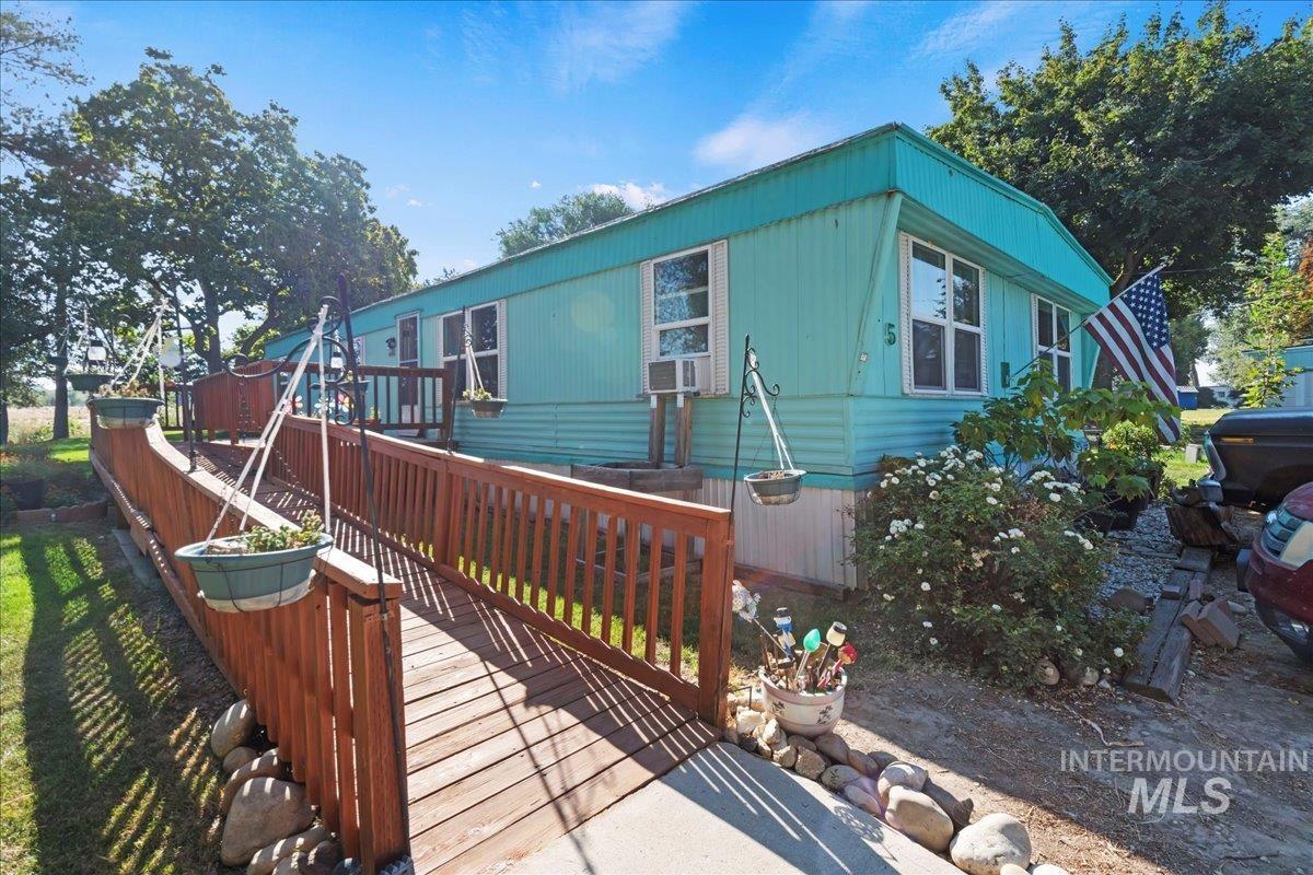 15881 Purple Sage Rd, Caldwell, Idaho 83607, 3 Bedrooms, 2 Bathrooms, Residential For Sale, Price $140,000,MLS 98962920