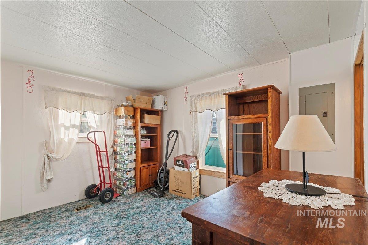 15881 Purple Sage Rd, Caldwell, Idaho 83607, 3 Bedrooms, 2 Bathrooms, Residential For Sale, Price $140,000,MLS 98962920