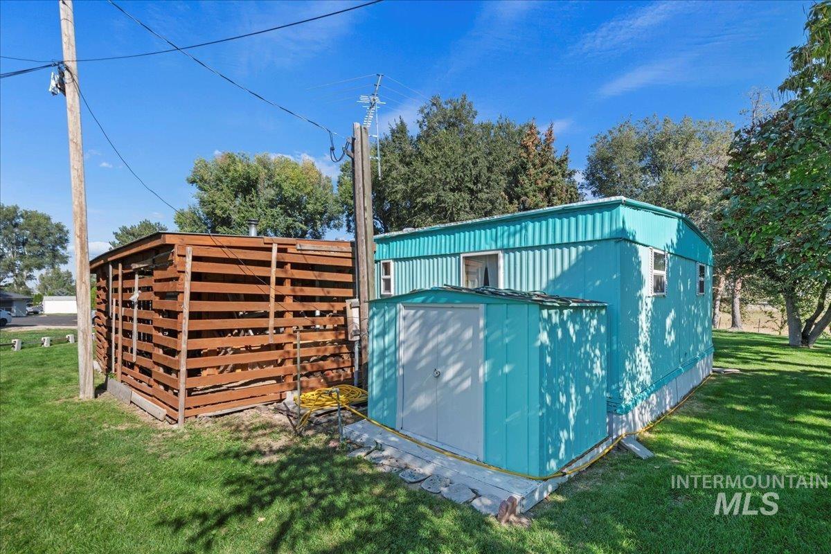 15881 Purple Sage Rd, Caldwell, Idaho 83607, 3 Bedrooms, 2 Bathrooms, Residential For Sale, Price $140,000,MLS 98962920