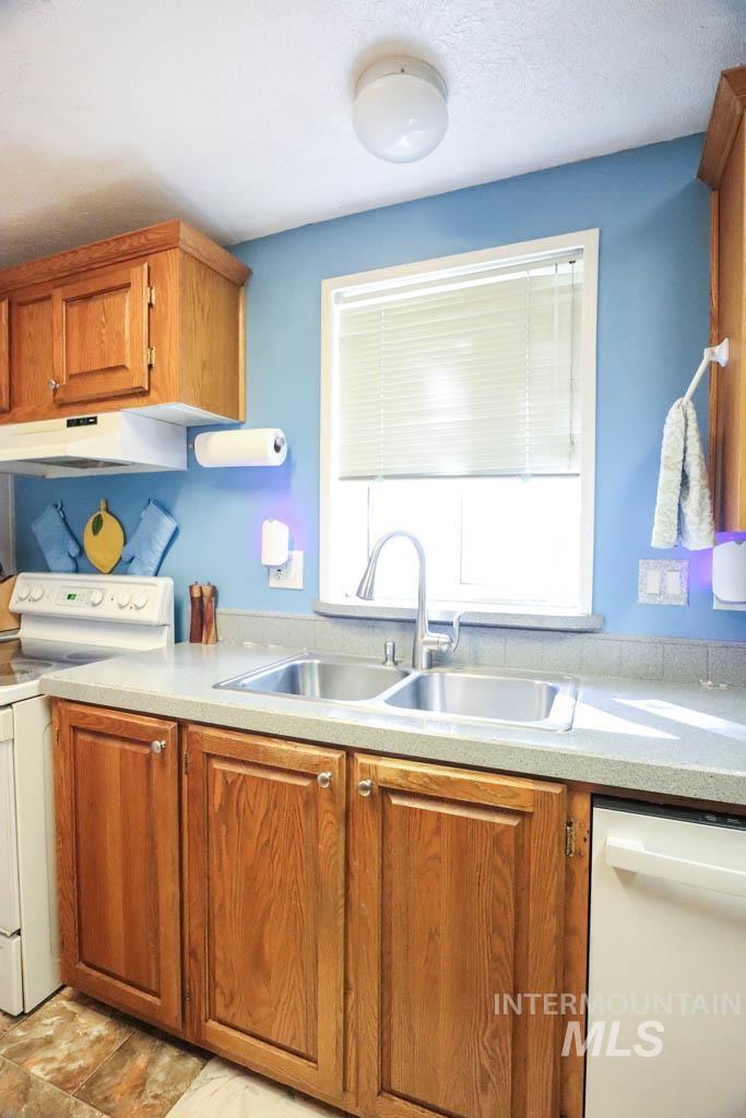 815 Eaton Rd., Weiser, Idaho 83672-0000, 3 Bedrooms, 2 Bathrooms, Residential For Sale, Price $377,999,MLS 98962929