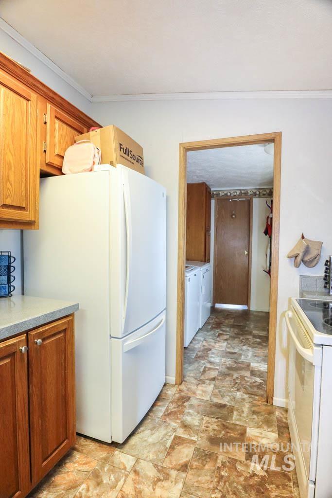 815 Eaton Rd., Weiser, Idaho 83672-0000, 3 Bedrooms, 2 Bathrooms, Residential For Sale, Price $377,999,MLS 98962929