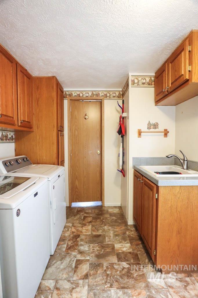 815 Eaton Rd., Weiser, Idaho 83672-0000, 3 Bedrooms, 2 Bathrooms, Residential For Sale, Price $377,999,MLS 98962929