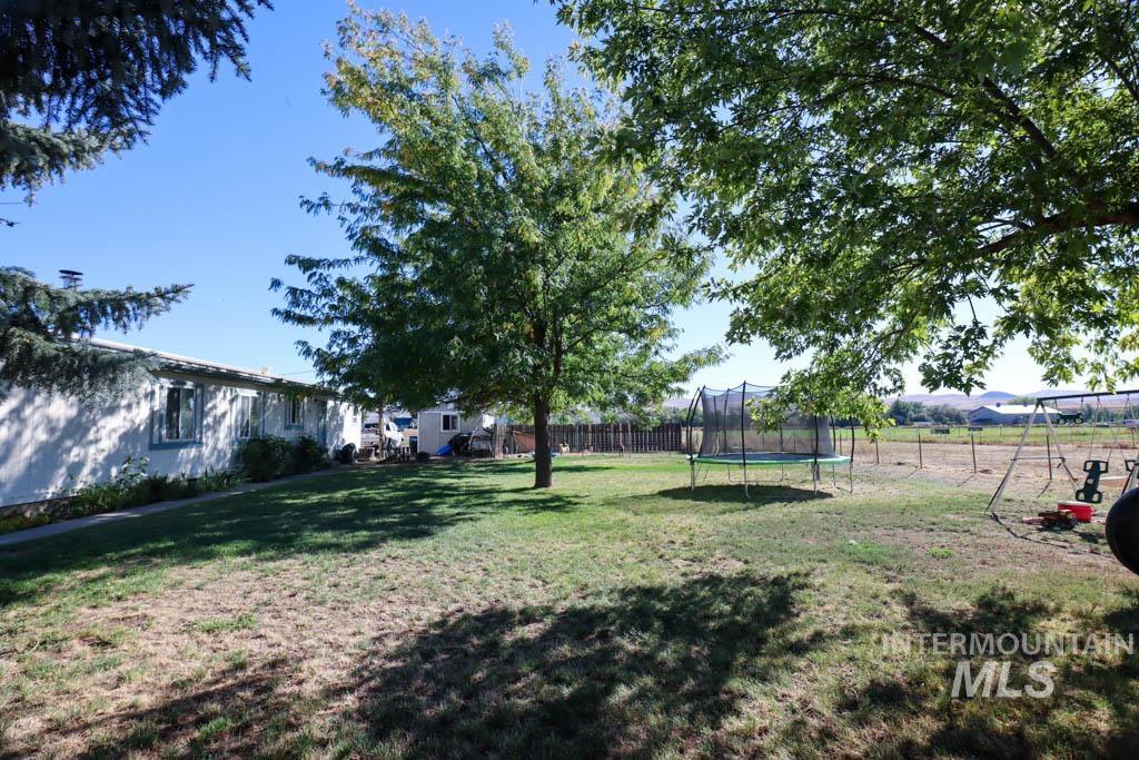 815 Eaton Rd., Weiser, Idaho 83672-0000, 3 Bedrooms, 2 Bathrooms, Residential For Sale, Price $377,999,MLS 98962929