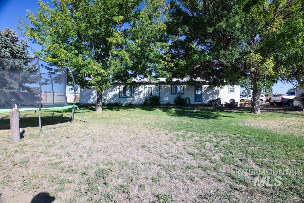 815 Eaton Rd., Weiser, Idaho 83672-0000, 3 Bedrooms, 2 Bathrooms, Residential For Sale, Price $377,999,MLS 98962929