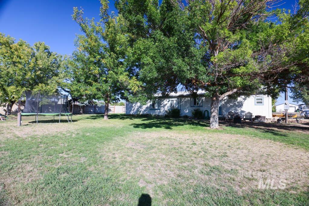 815 Eaton Rd., Weiser, Idaho 83672-0000, 3 Bedrooms, 2 Bathrooms, Residential For Sale, Price $377,999,MLS 98962929