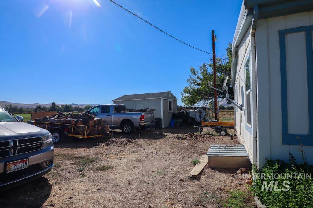 815 Eaton Rd., Weiser, Idaho 83672-0000, 3 Bedrooms, 2 Bathrooms, Residential For Sale, Price $377,999,MLS 98962929