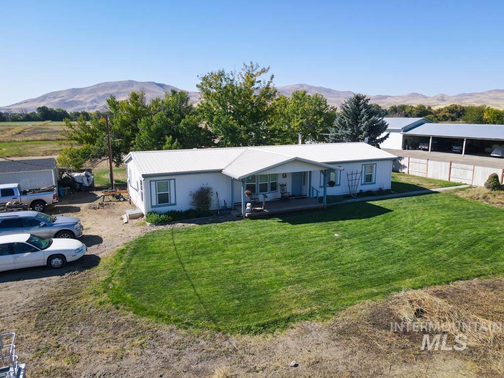 815 Eaton Rd., Weiser, Idaho 83672-0000, 3 Bedrooms, 2 Bathrooms, Residential For Sale, Price $377,999,MLS 98962929