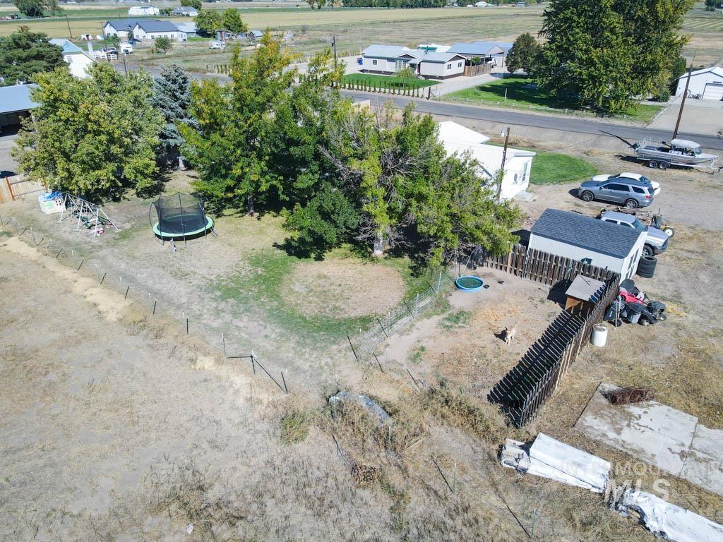 815 Eaton Rd., Weiser, Idaho 83672-0000, 3 Bedrooms, 2 Bathrooms, Residential For Sale, Price $377,999,MLS 98962929