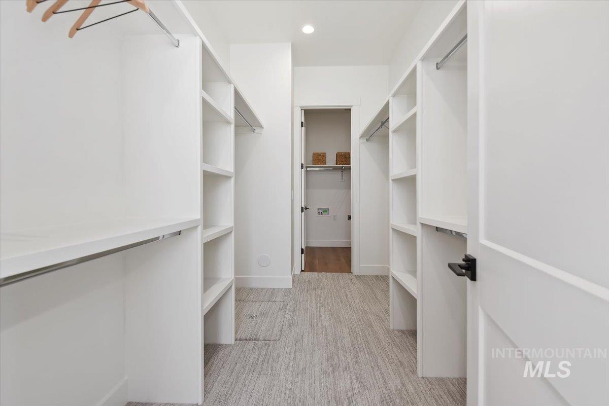 10448 W Shumard Drive, Star, Idaho 83669-000, 4 Bedrooms, 3 Bathrooms, Residential For Sale, Price $824,900,MLS 98962942