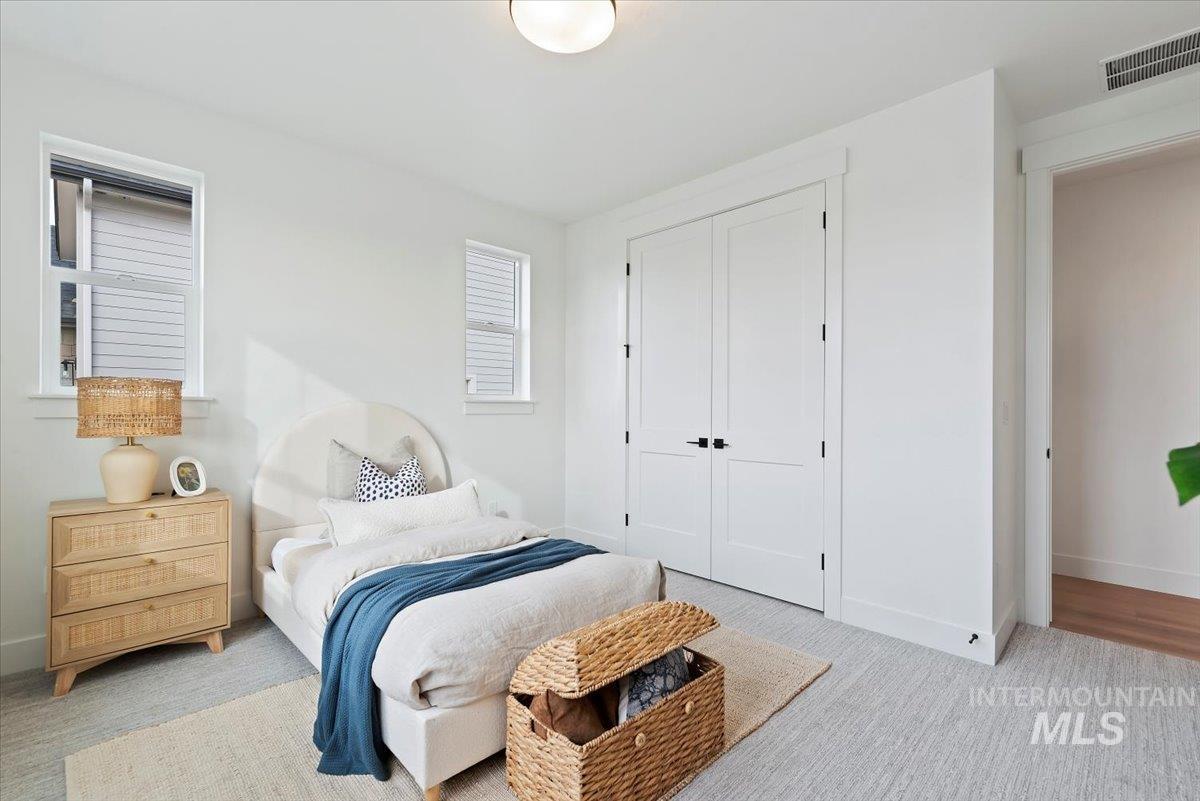 10434 W Shumard Drive, Star, Idaho 83669, 4 Bedrooms, 2.5 Bathrooms, Residential For Sale, Price $724,900,MLS 98962943