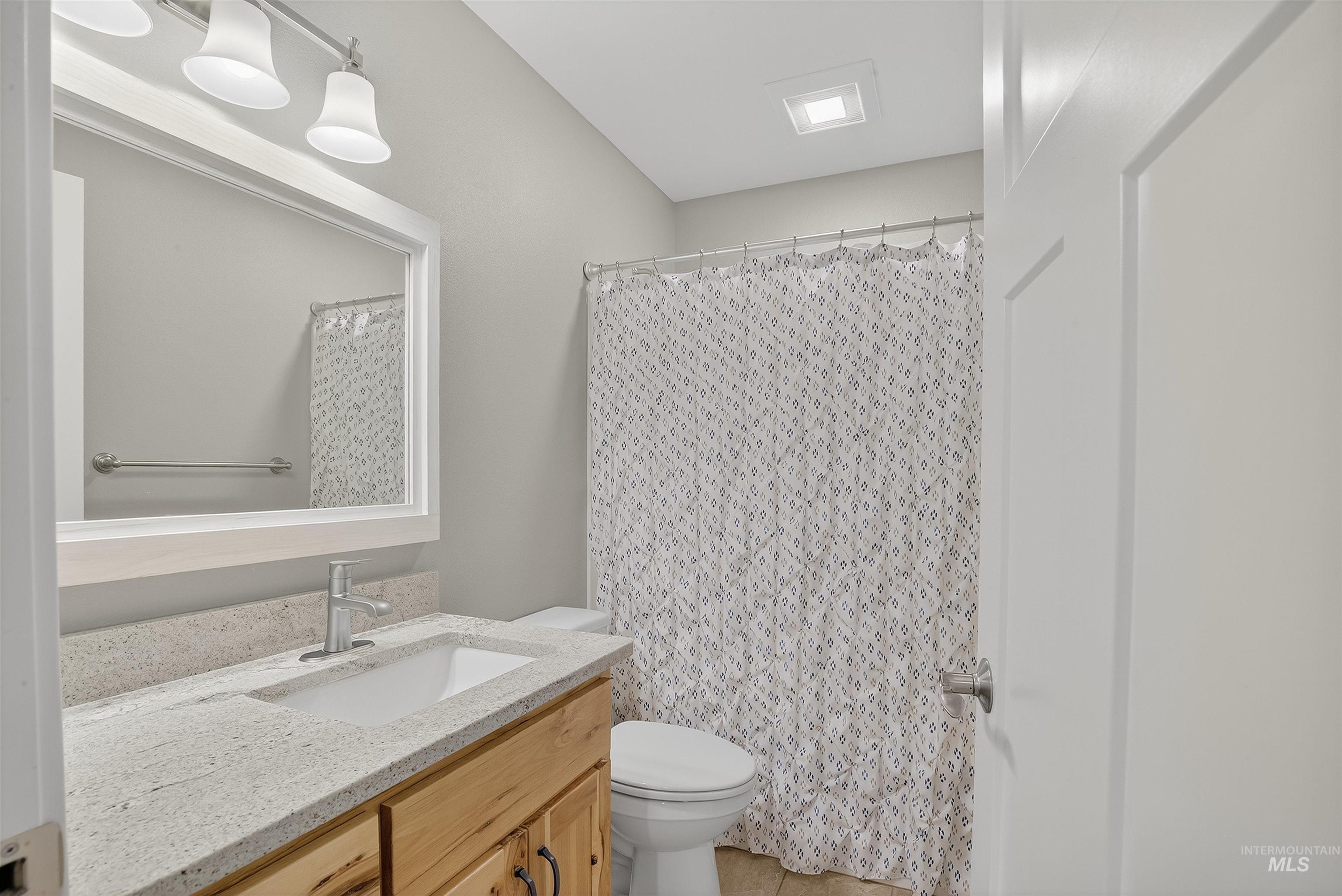 1722 Appaloosa Drive, Lewiston, Idaho 83501, 3 Bedrooms, 2 Bathrooms, Residential For Sale, Price $529,000,MLS 98962960