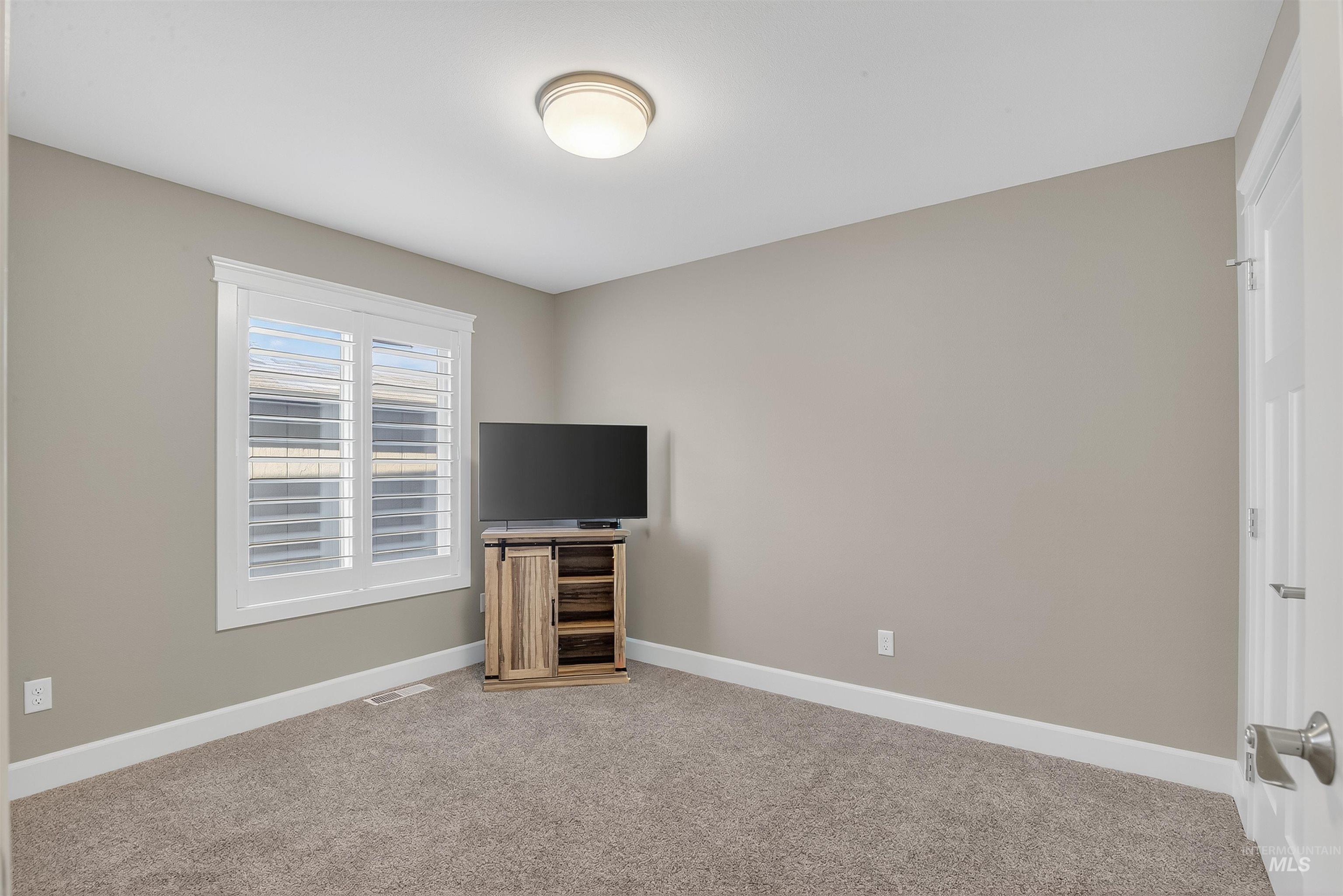 1722 Appaloosa Drive, Lewiston, Idaho 83501, 3 Bedrooms, 2 Bathrooms, Residential For Sale, Price $529,000,MLS 98962960