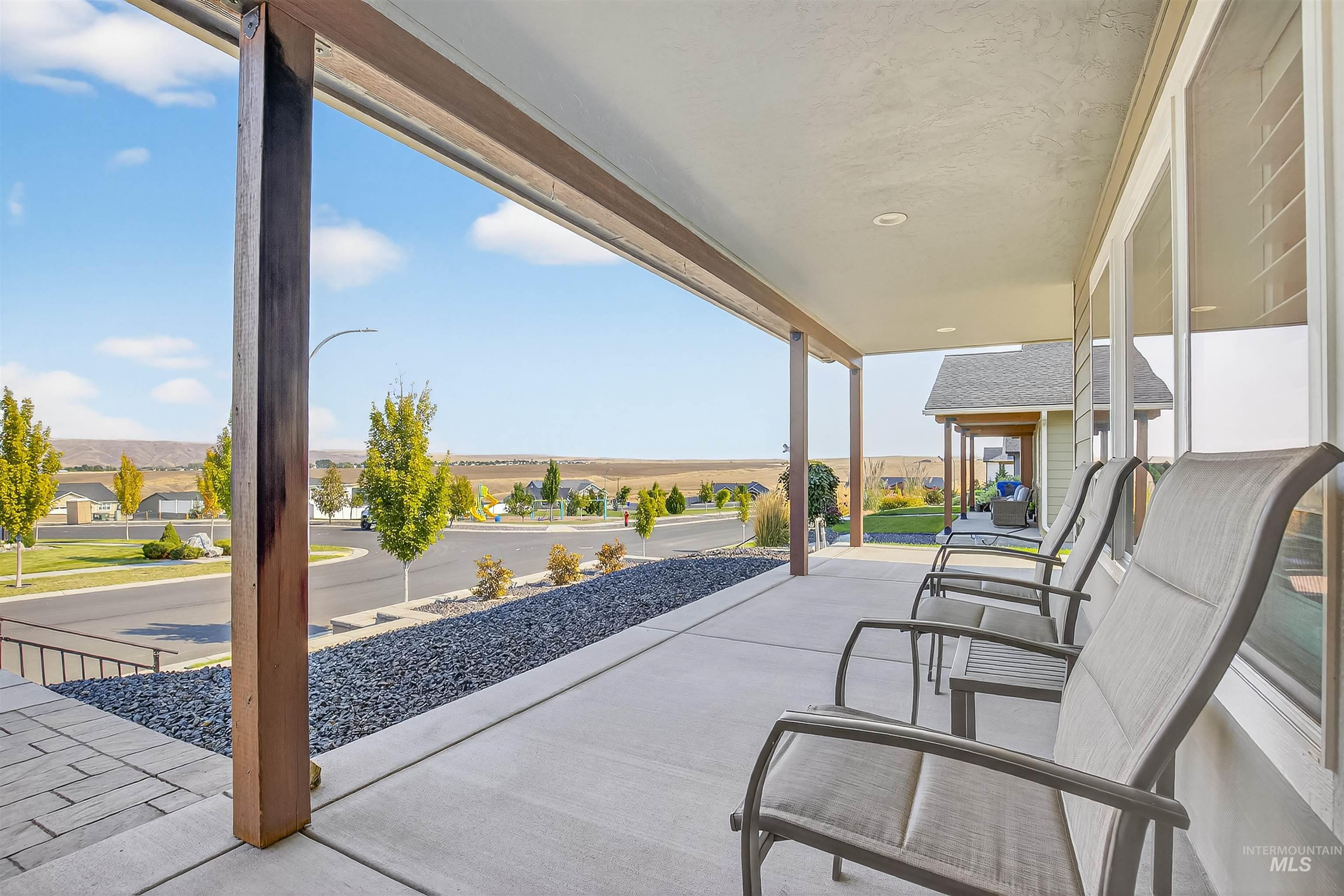 1722 Appaloosa Drive, Lewiston, Idaho 83501, 3 Bedrooms, 2 Bathrooms, Residential For Sale, Price $529,000,MLS 98962960