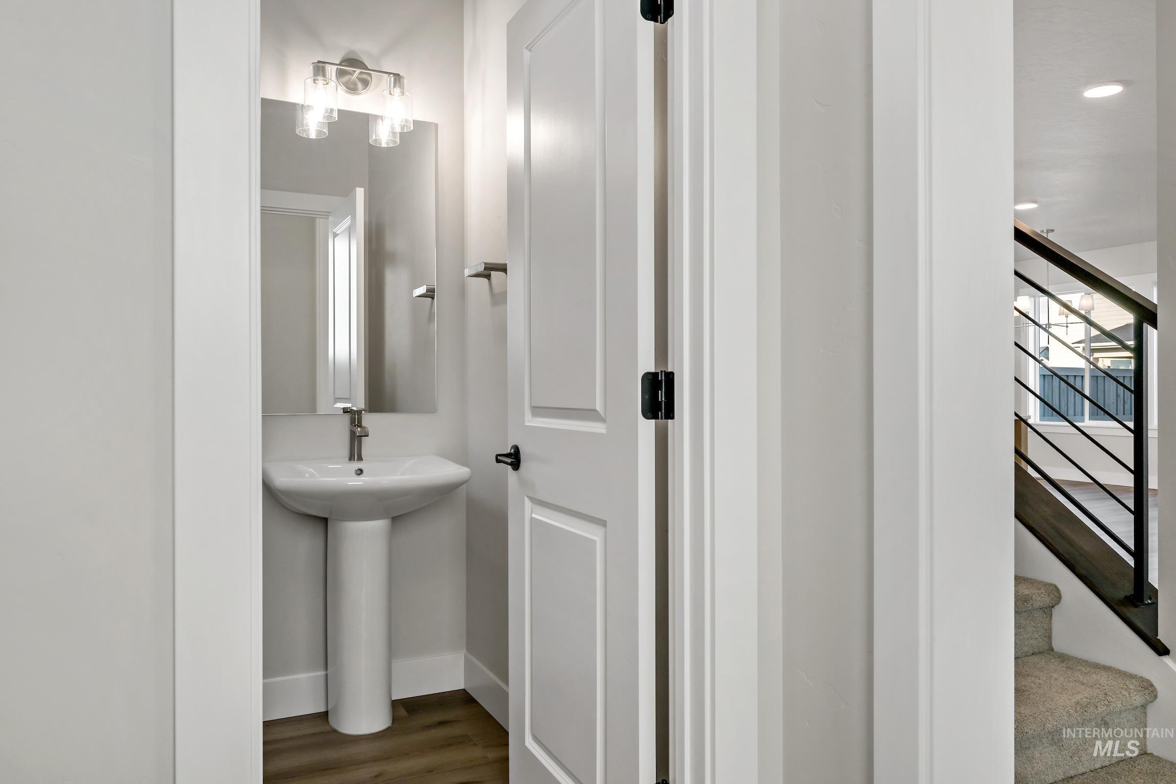 10236 Davies Street, Nampa, Idaho 83687, 3 Bedrooms, 2.5 Bathrooms, Residential For Sale, Price $479,900,MLS 98962999