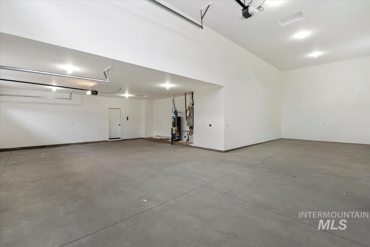 6151 S Corsican, Meridian, Idaho 83642, 3 Bedrooms, 2 Bathrooms, Residential For Sale, Price $649,900,MLS 98963008