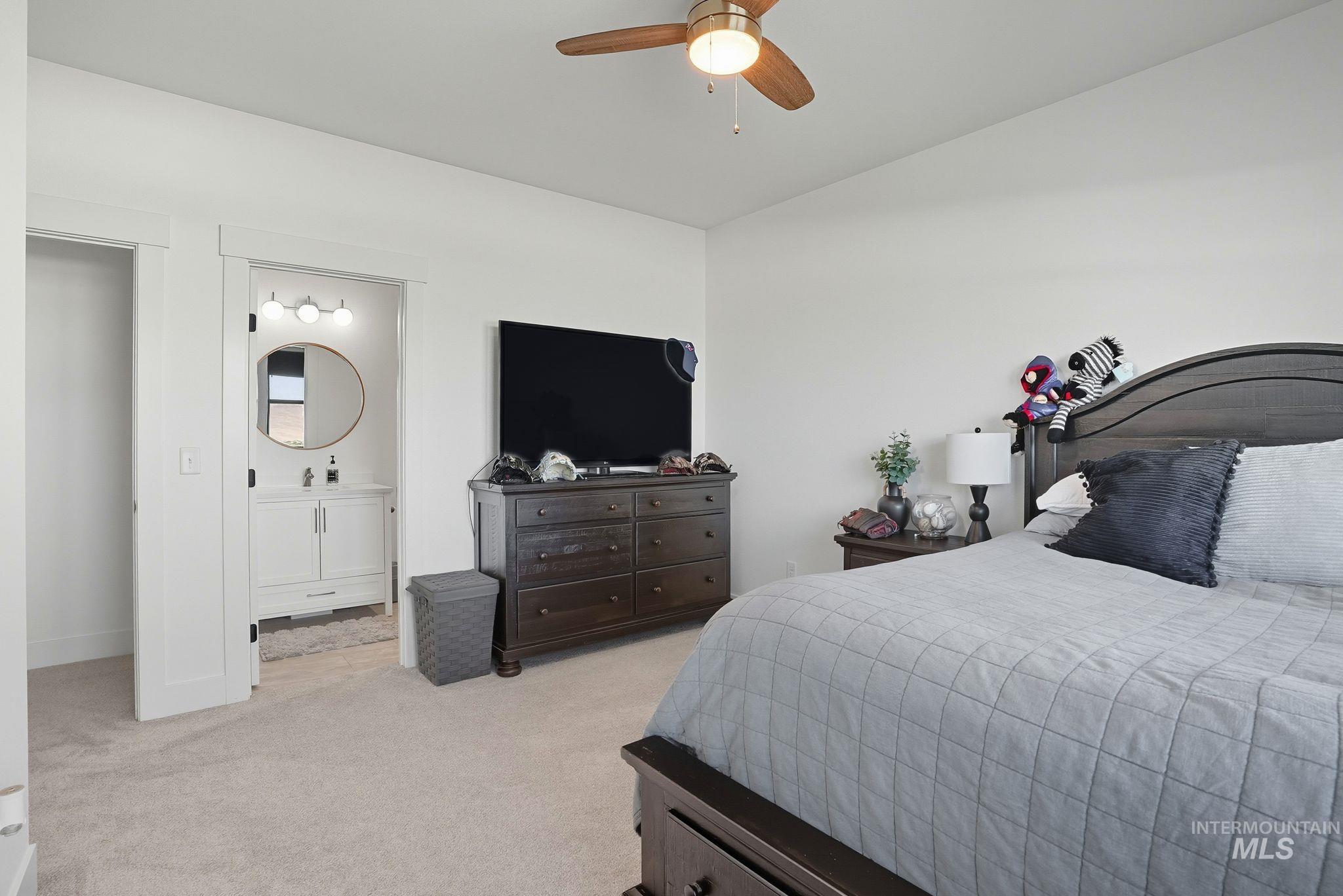 7774 Paddock Ln, Lewiston, Idaho 83501, 4 Bedrooms, 3.5 Bathrooms, Residential For Sale, Price $1,395,000,MLS 98963013