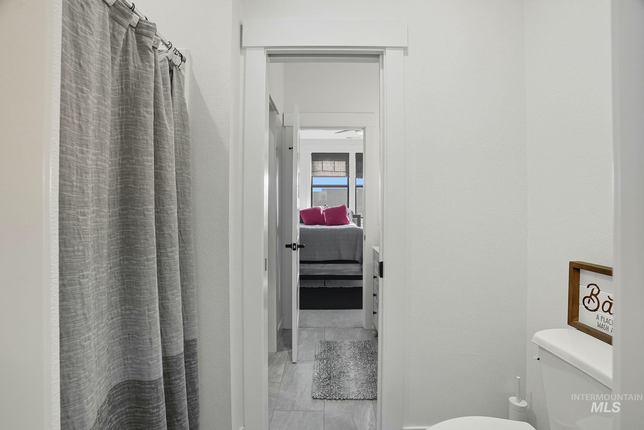 7774 Paddock Ln, Lewiston, Idaho 83501, 4 Bedrooms, 3.5 Bathrooms, Residential For Sale, Price $1,395,000,MLS 98963013