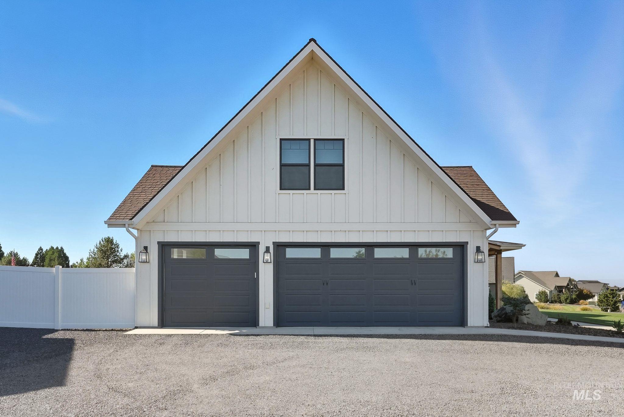 7774 Paddock Ln, Lewiston, Idaho 83501, 4 Bedrooms, 3.5 Bathrooms, Residential For Sale, Price $1,395,000, 98963013