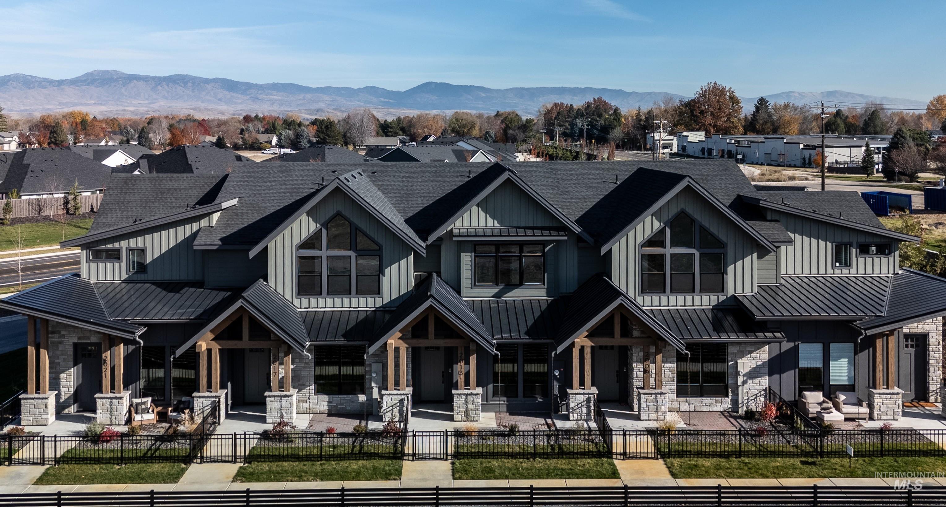 2050 W Freya Ct, Eagle, Idaho 83616, 3 Bedrooms, 3 Bathrooms, Residential For Sale, Price $519,900,MLS 98963019