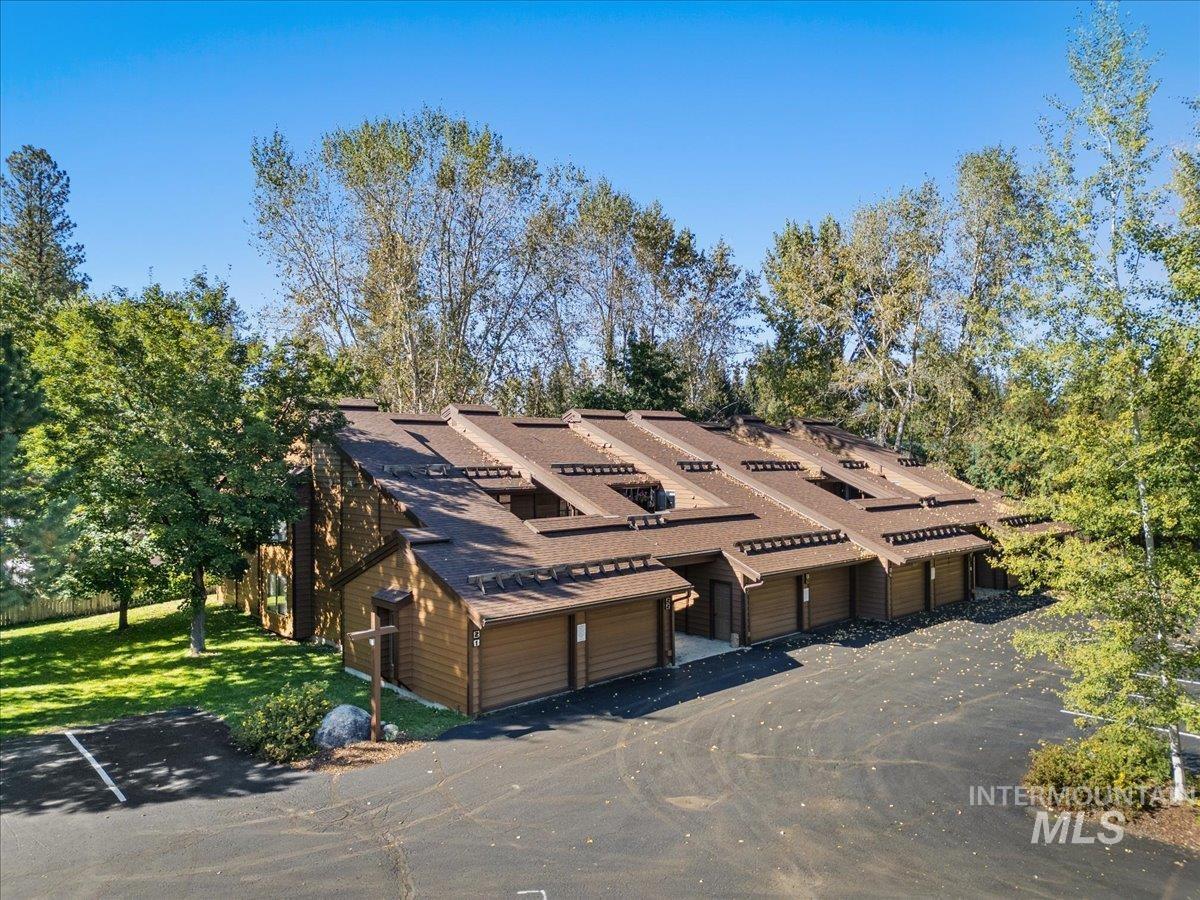 1630 Davis Ave, McCall, Idaho 83638, 2 Bedrooms, 1 Bathroom, Residential For Sale, Price $407,000,MLS 98963033