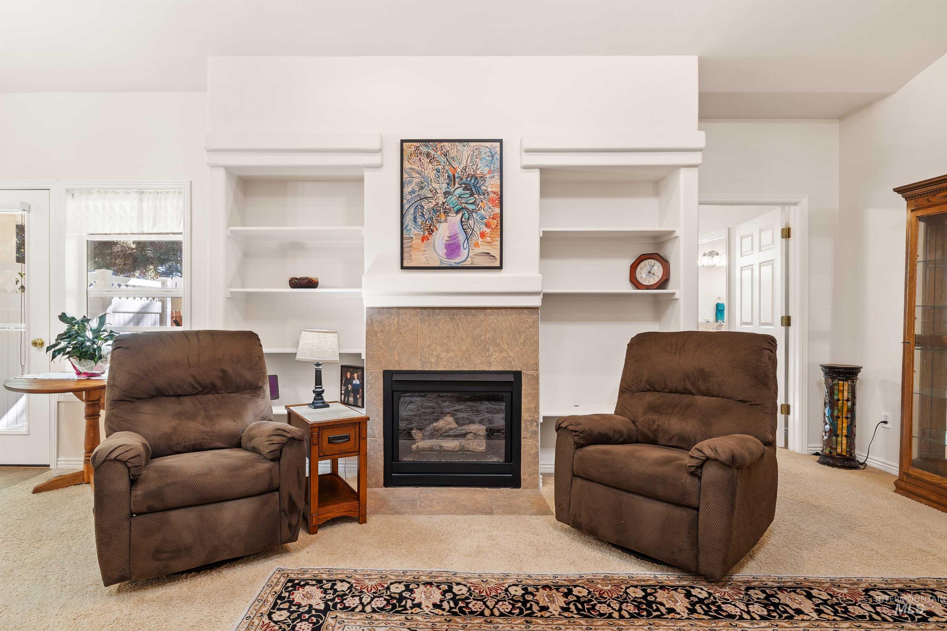 215 Los Lagos, Twin Falls, Idaho 83301, 3 Bedrooms, 2 Bathrooms, Residential For Sale, Price $382,000,MLS 98963043