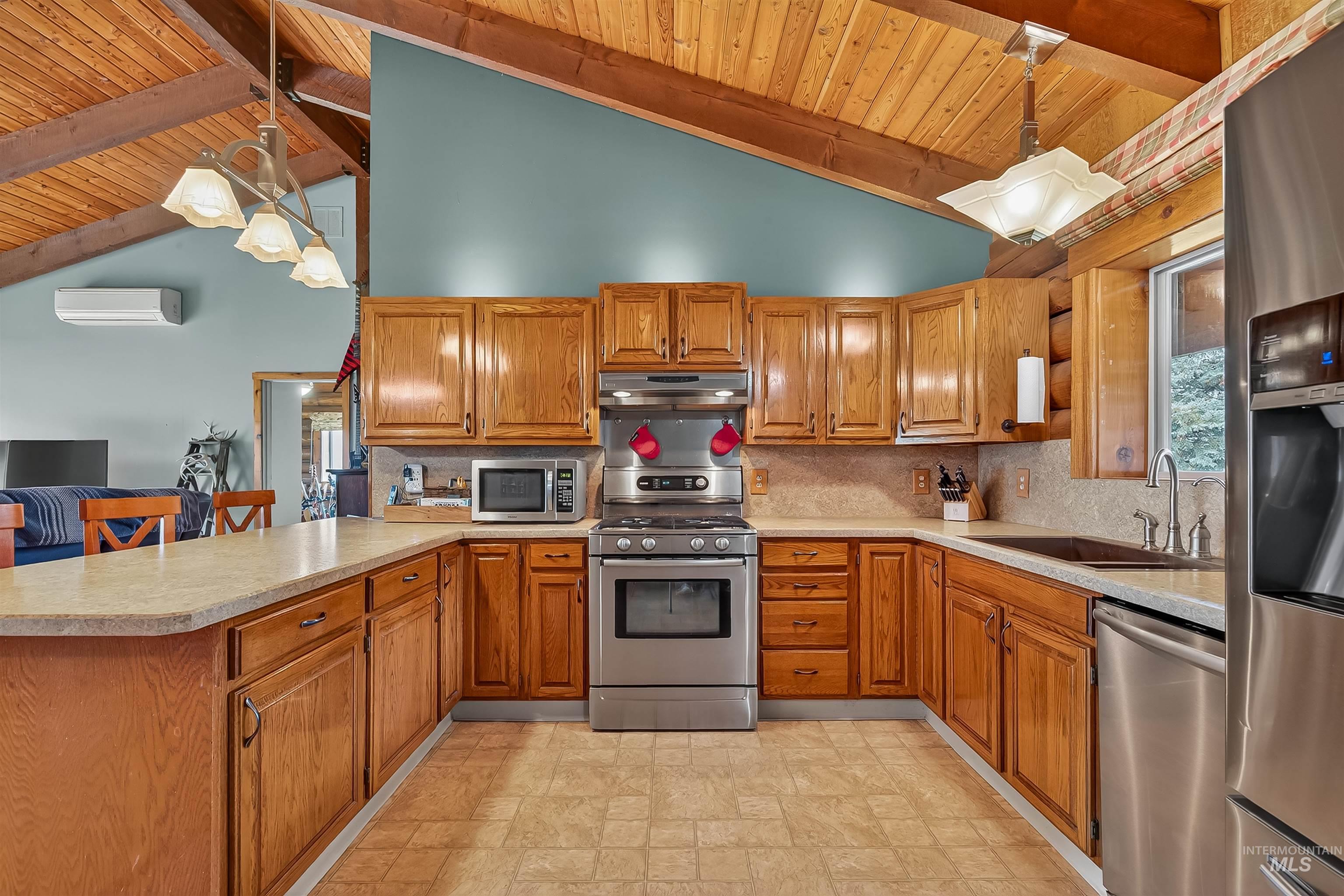 1383 Cedar Ridge Rd, Kendrick, Idaho 83537, 3 Bedrooms, 2 Bathrooms, Residential For Sale, Price $660,000,MLS 98963047