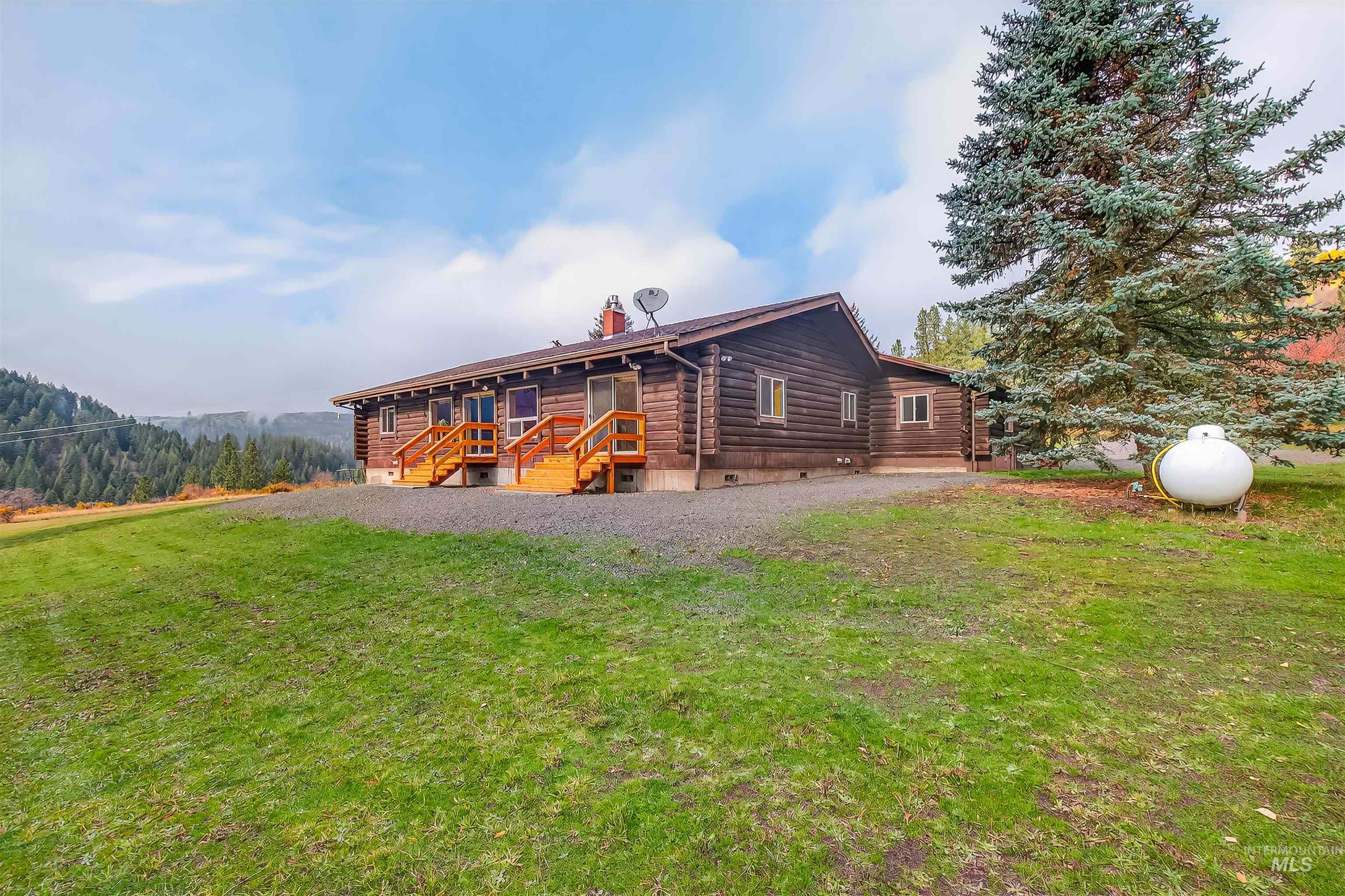 1383 Cedar Ridge Rd, Kendrick, Idaho 83537, 3 Bedrooms, 2 Bathrooms, Residential For Sale, Price $660,000,MLS 98963047